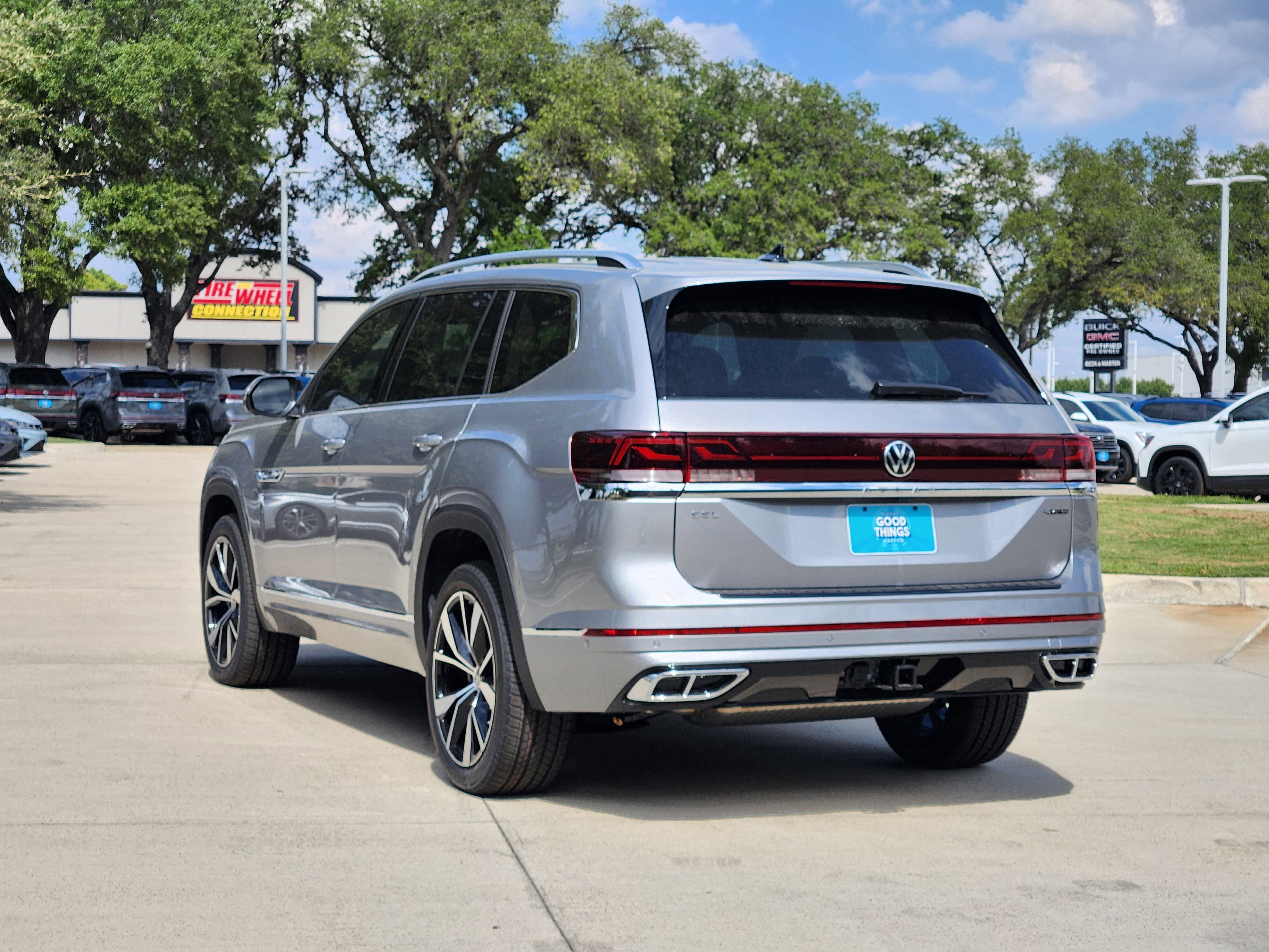 2026 Volkswagen Atlas 2.0T SEL Premium R-Line