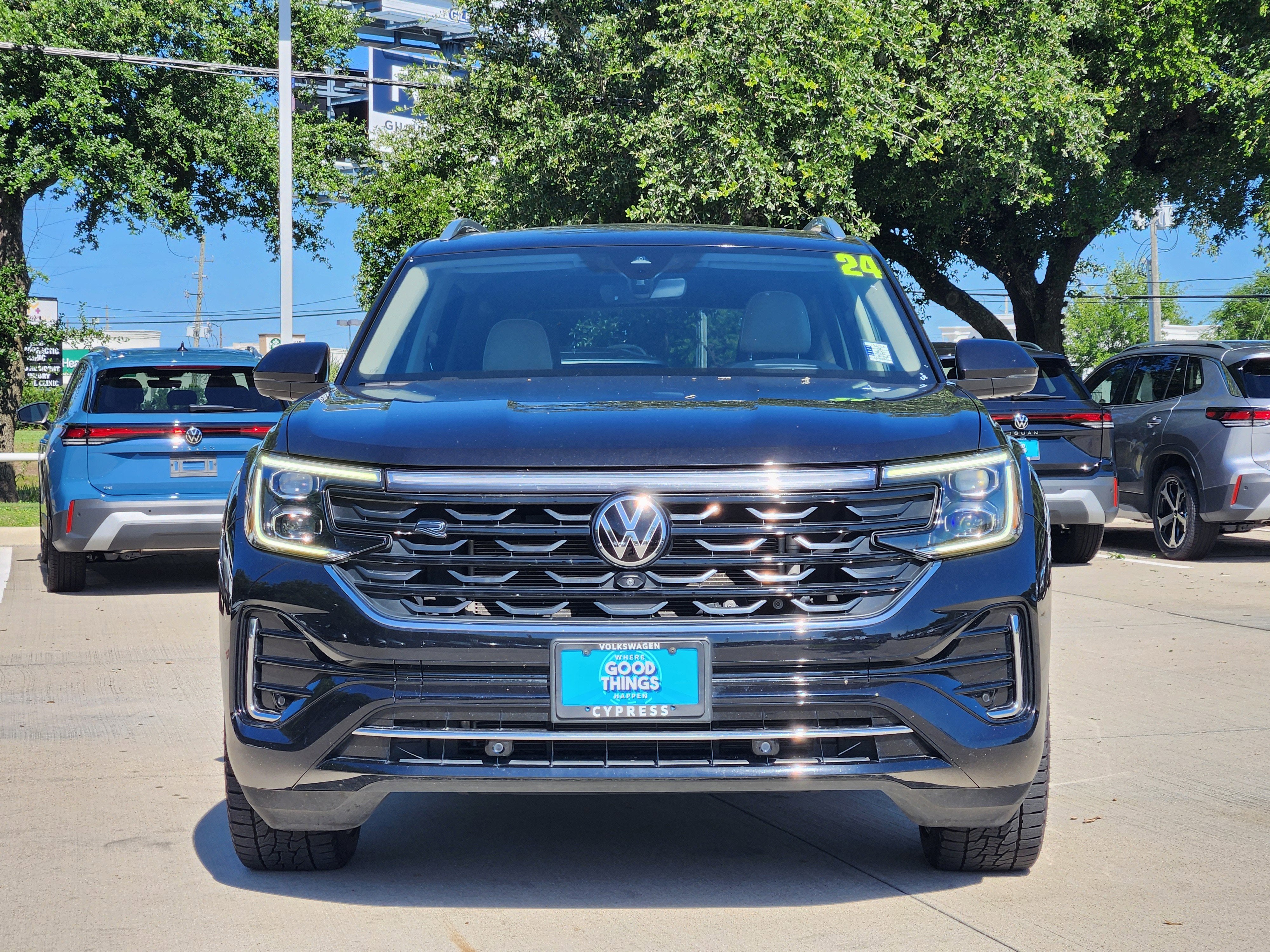 2024 Volkswagen Atlas 2.0T SEL Premium R-Line