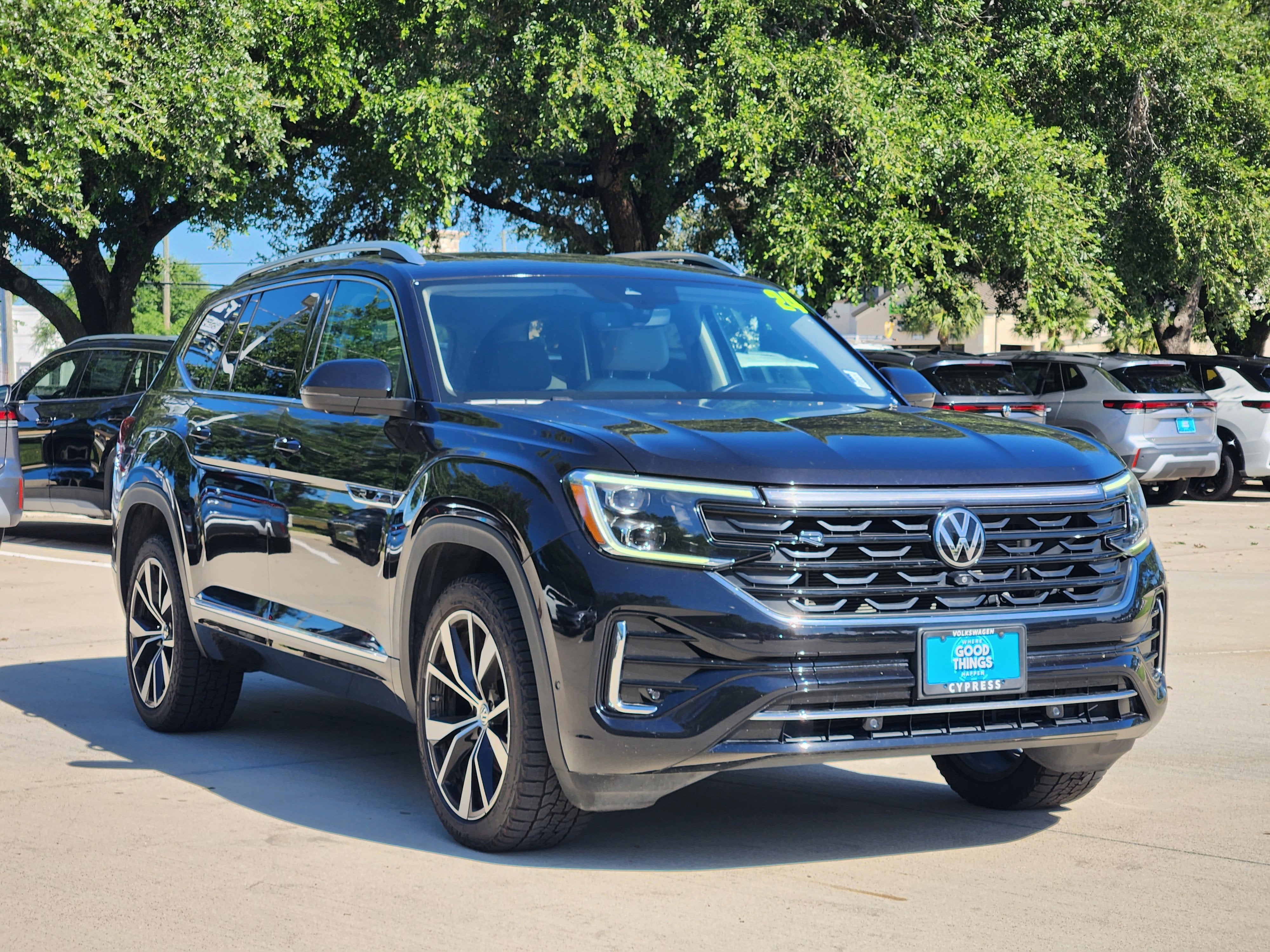 2024 Volkswagen Atlas 2.0T SEL Premium R-Line