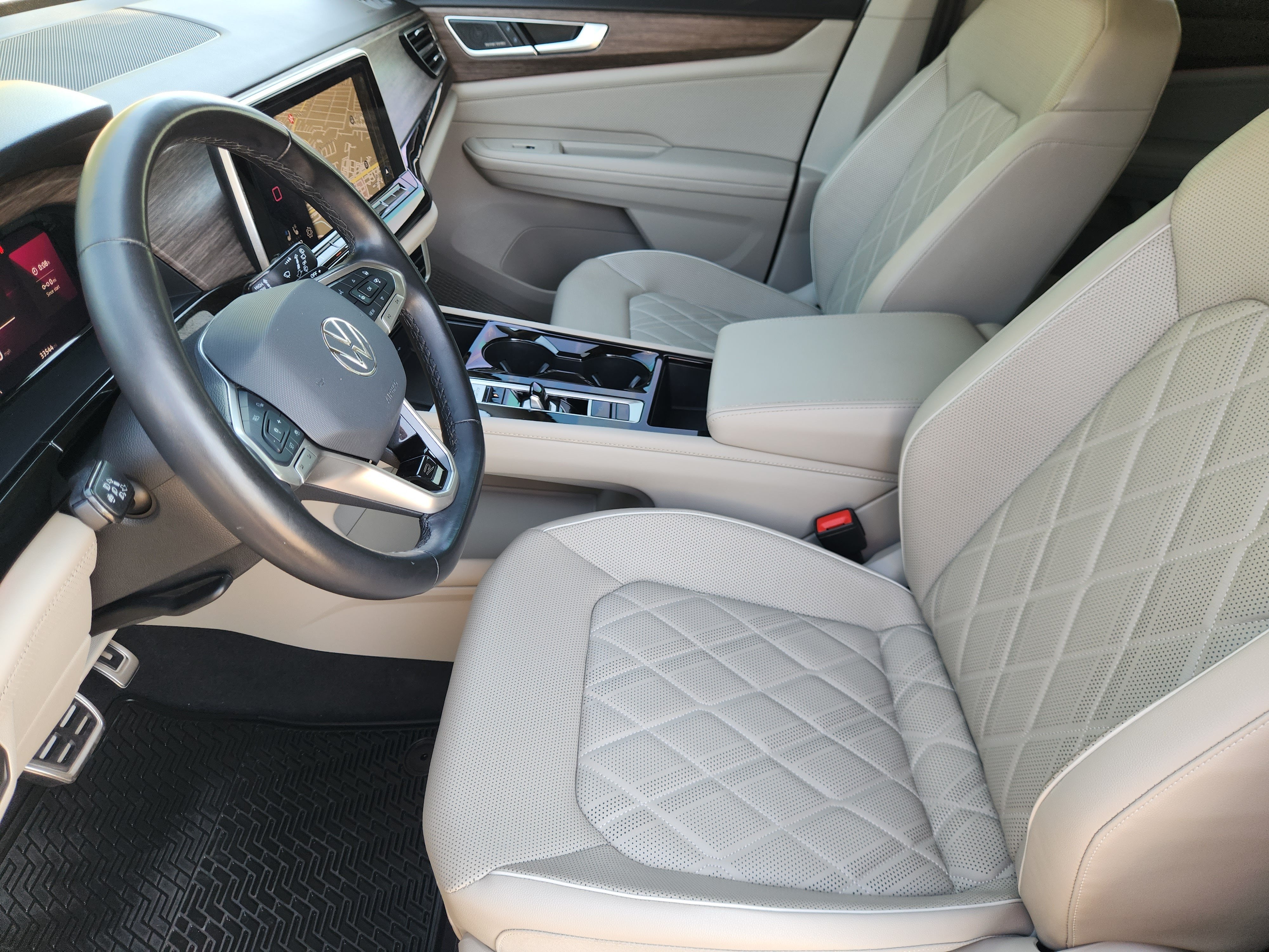 2024 Volkswagen Atlas 2.0T SEL Premium R-Line