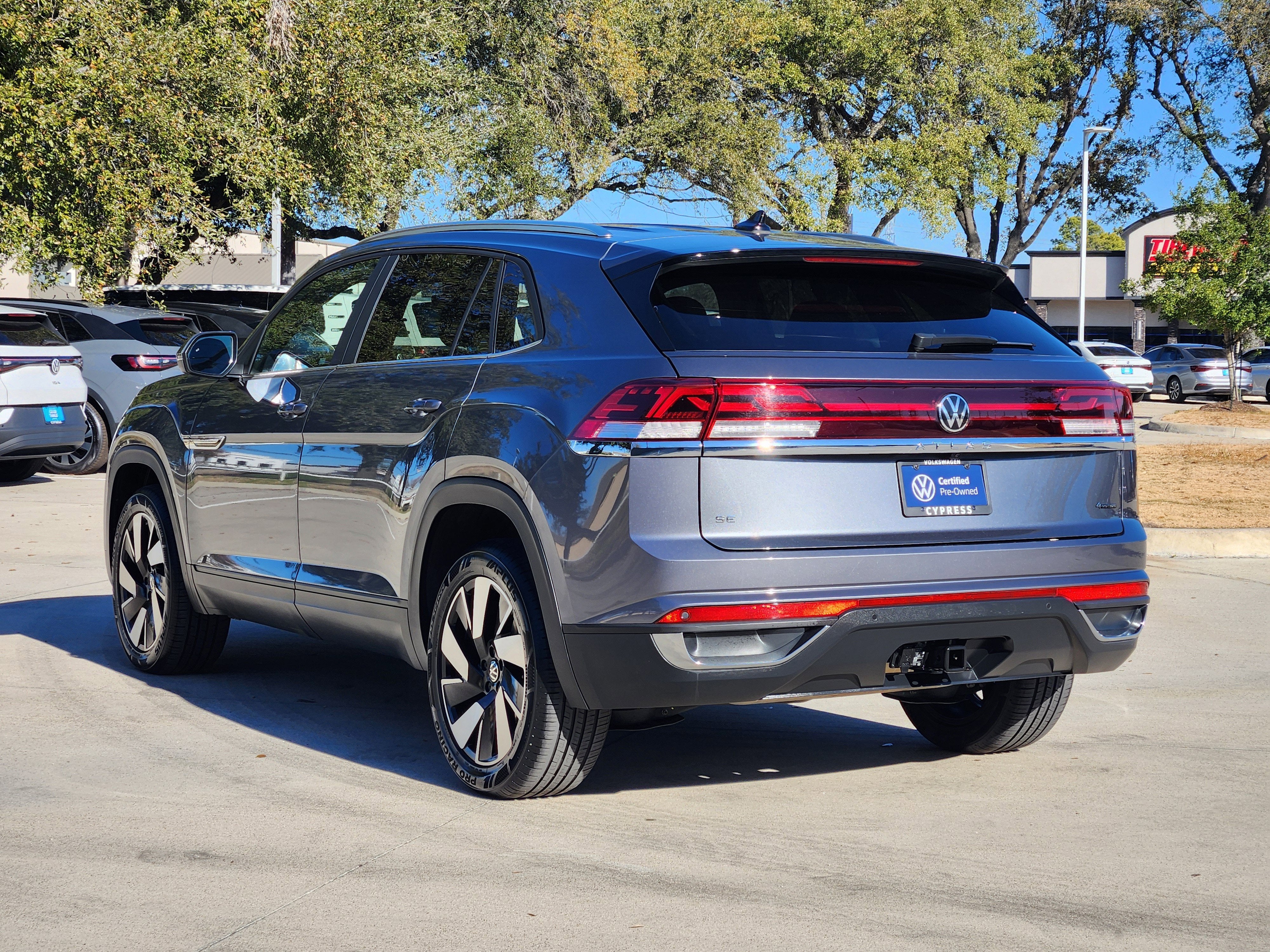 2024 Volkswagen Atlas Cross Sport 2.0T SE w/Technology