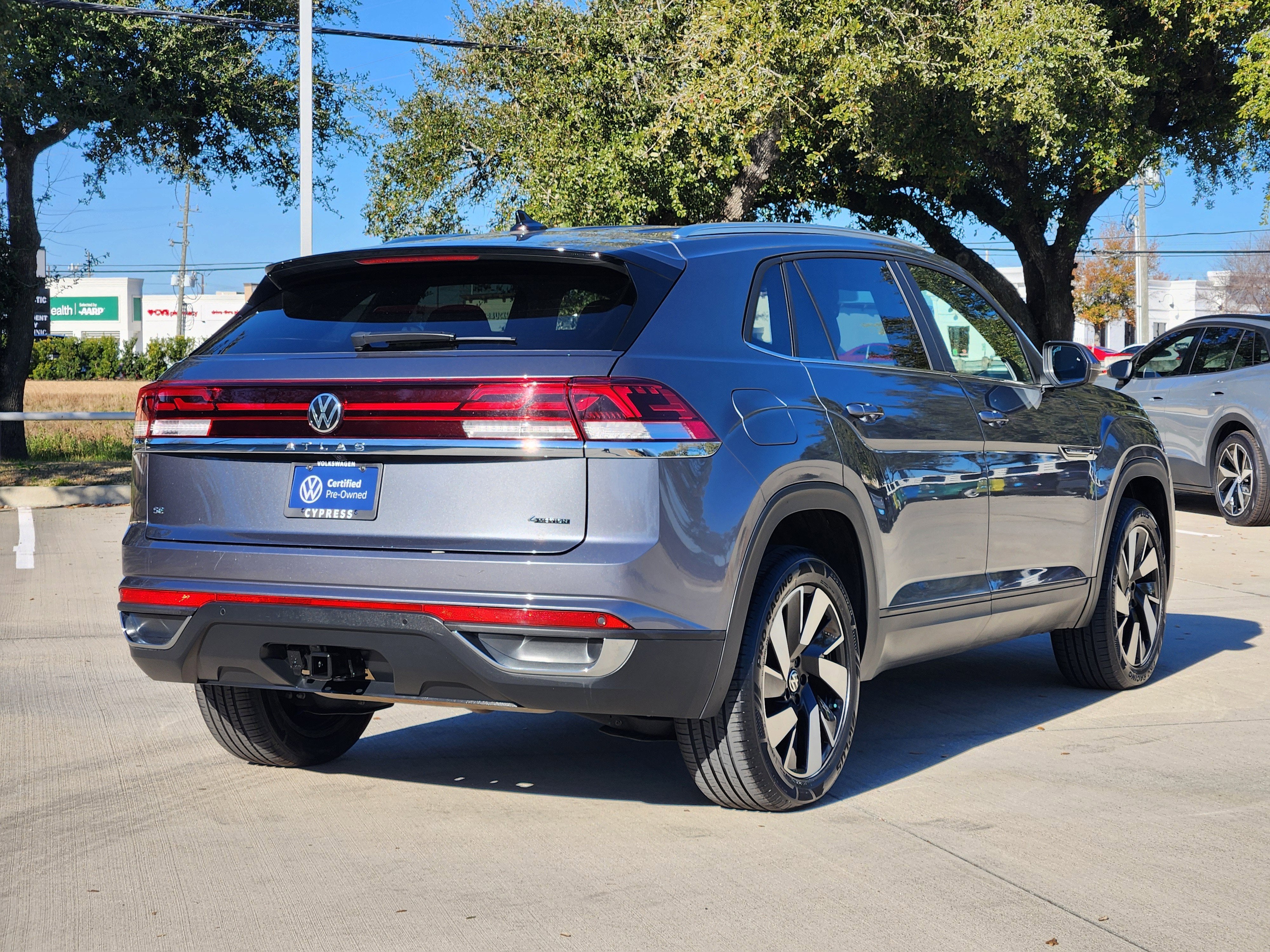 2024 Volkswagen Atlas Cross Sport 2.0T SE w/Technology