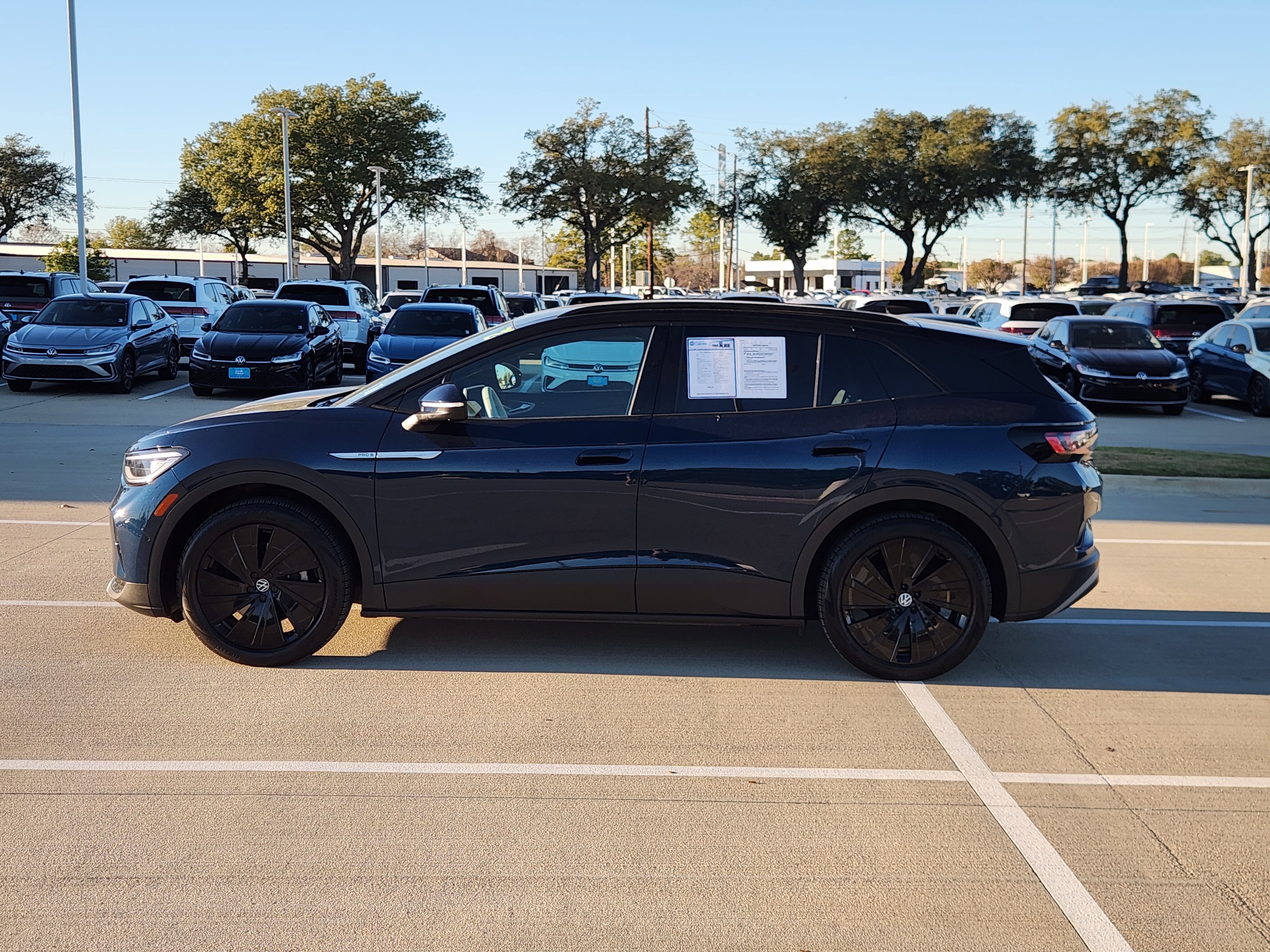 2023 Volkswagen ID.4 Pro S Plus