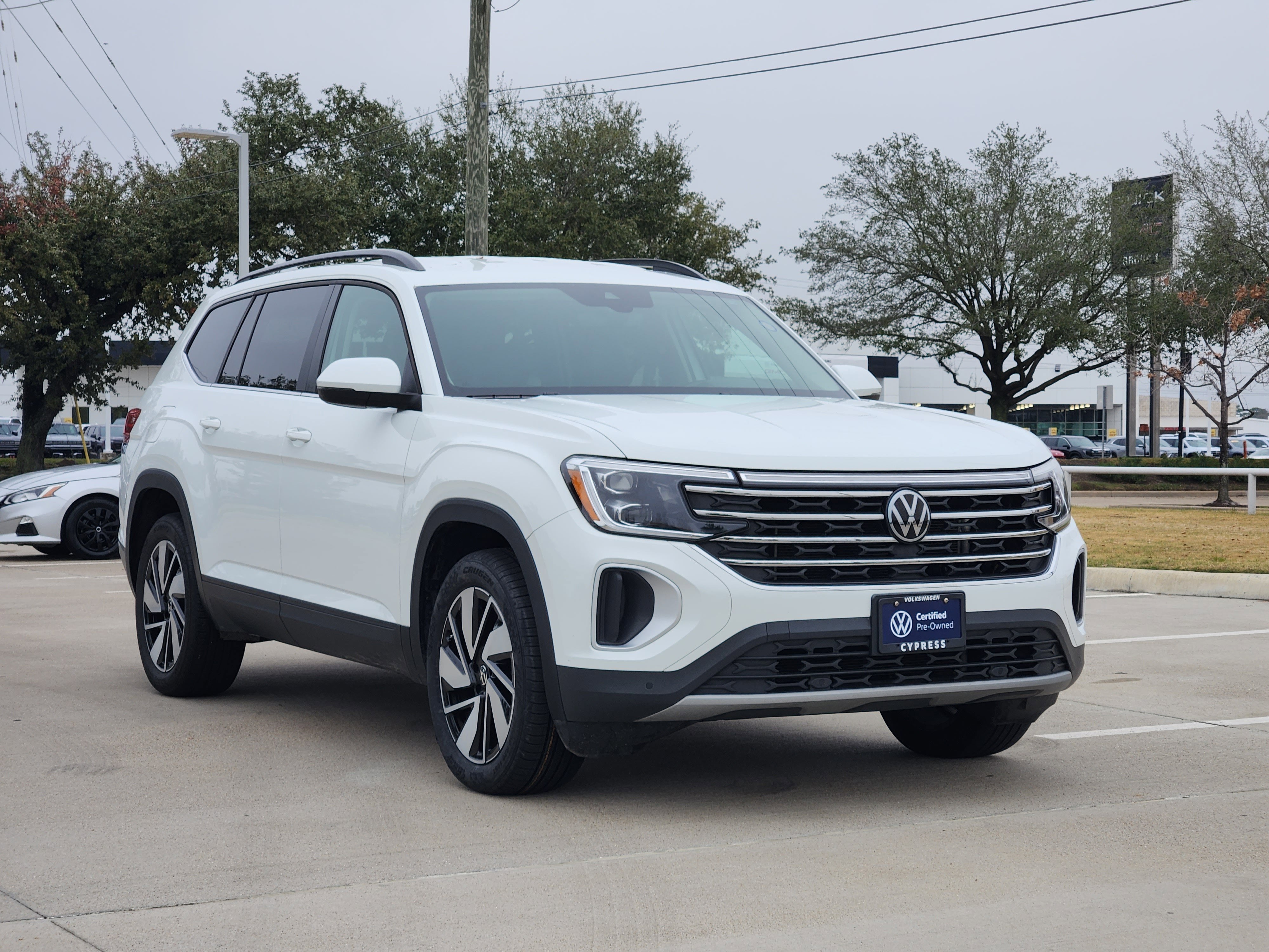 2025 Volkswagen Atlas 2.0T SE w/Technology