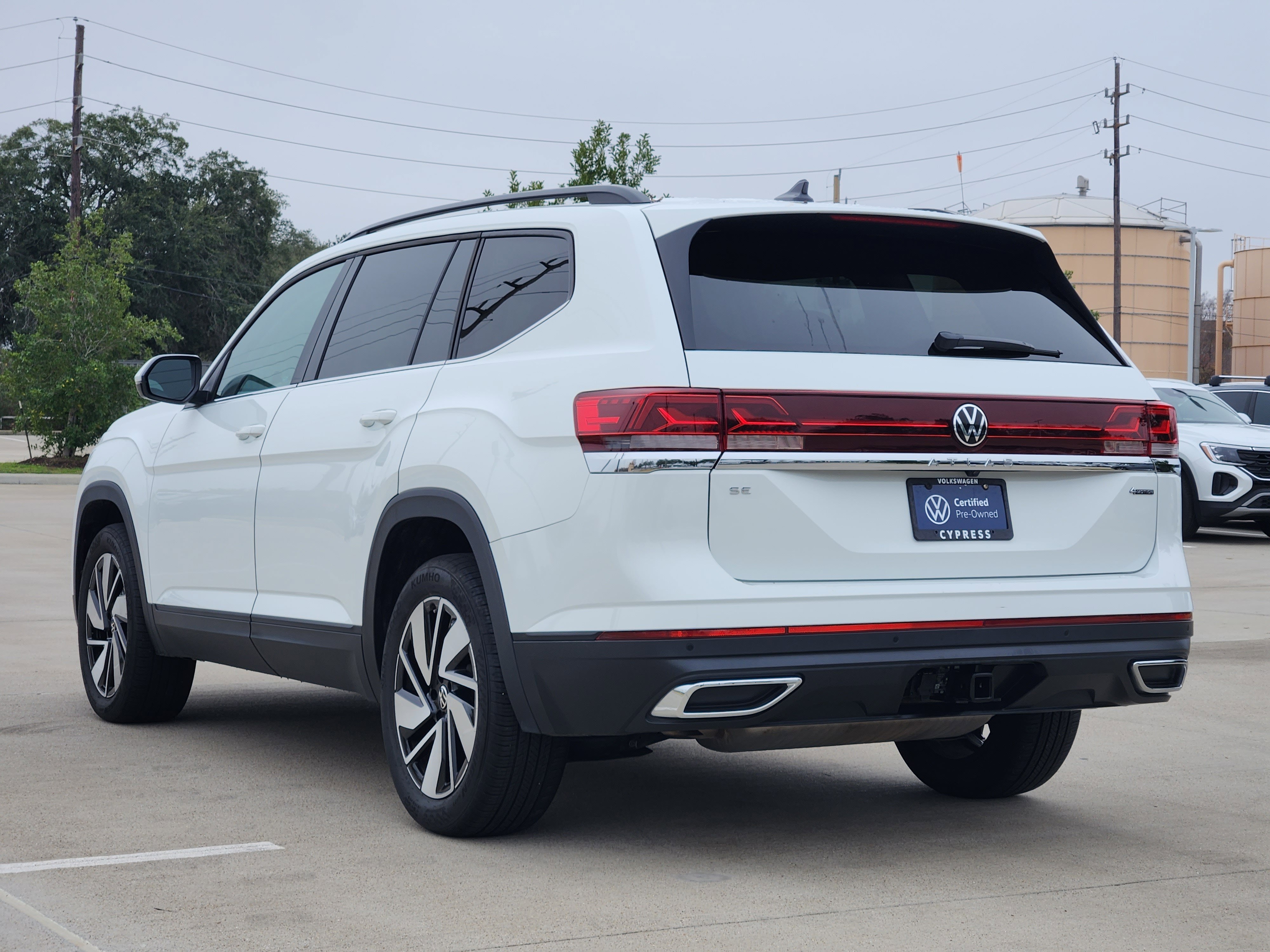 2025 Volkswagen Atlas 2.0T SE w/Technology