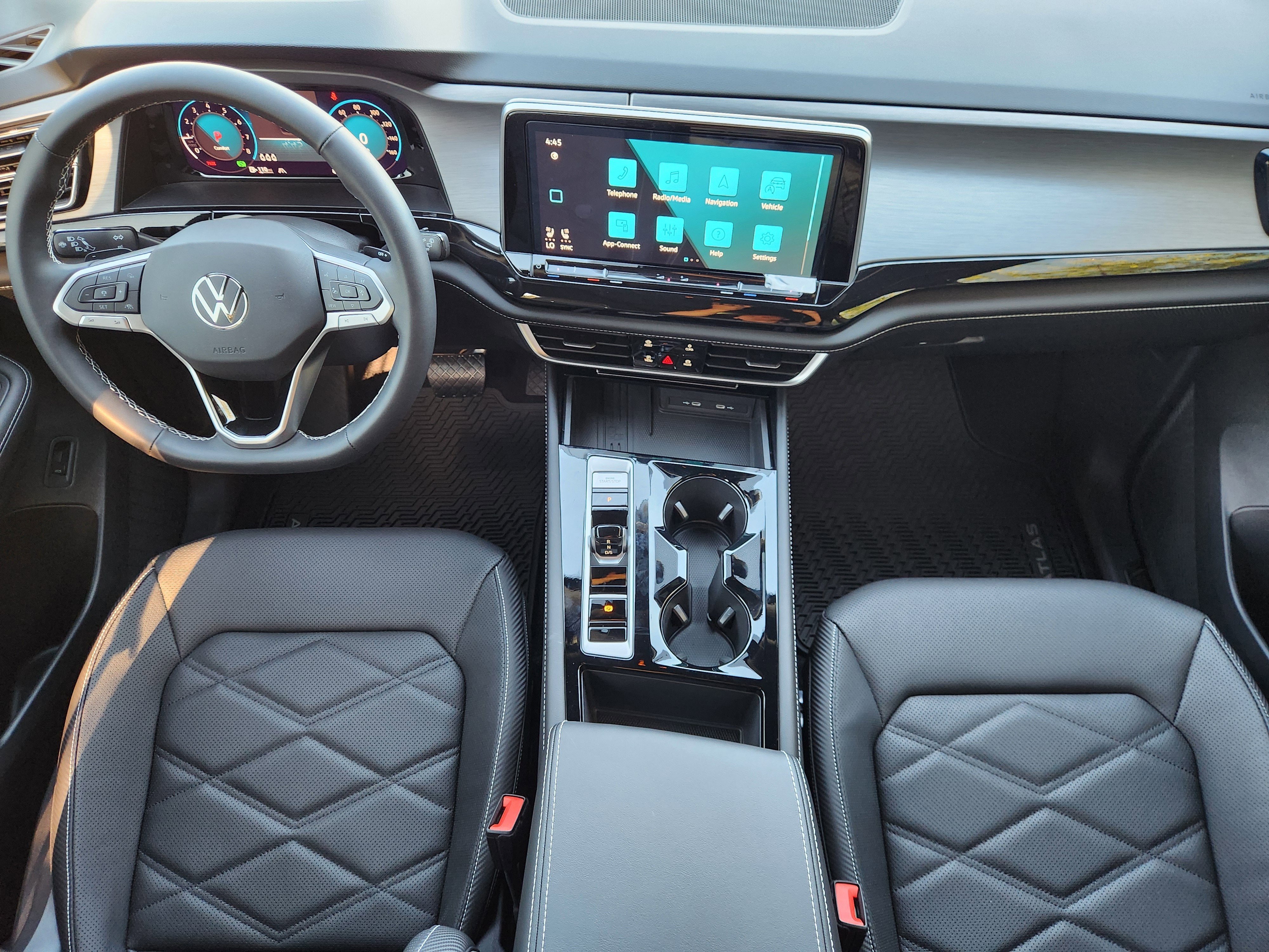 2026 Volkswagen Atlas Cross Sport 2.0T SE w/Technology