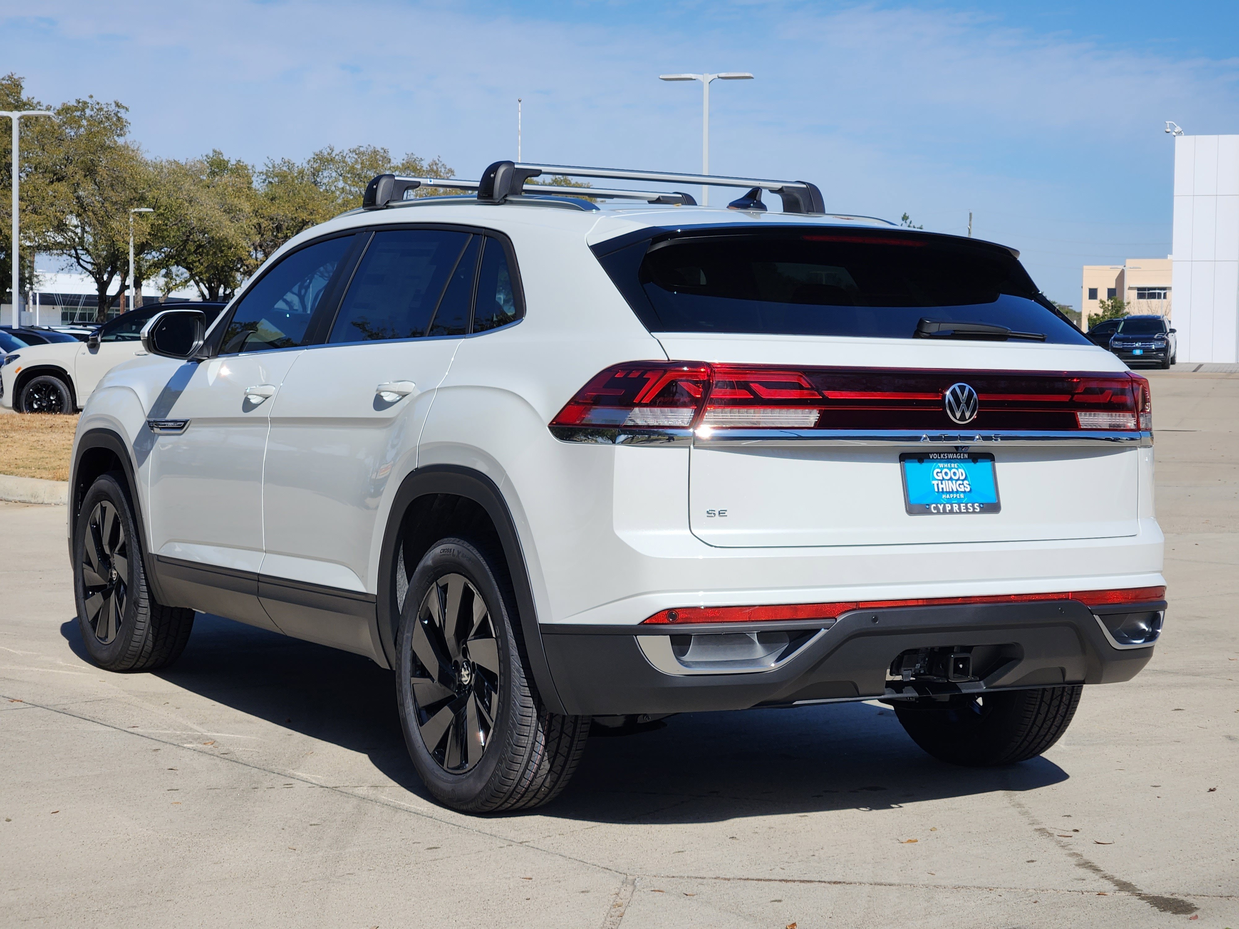 2026 Volkswagen Atlas Cross Sport 2.0T SE w/Technology
