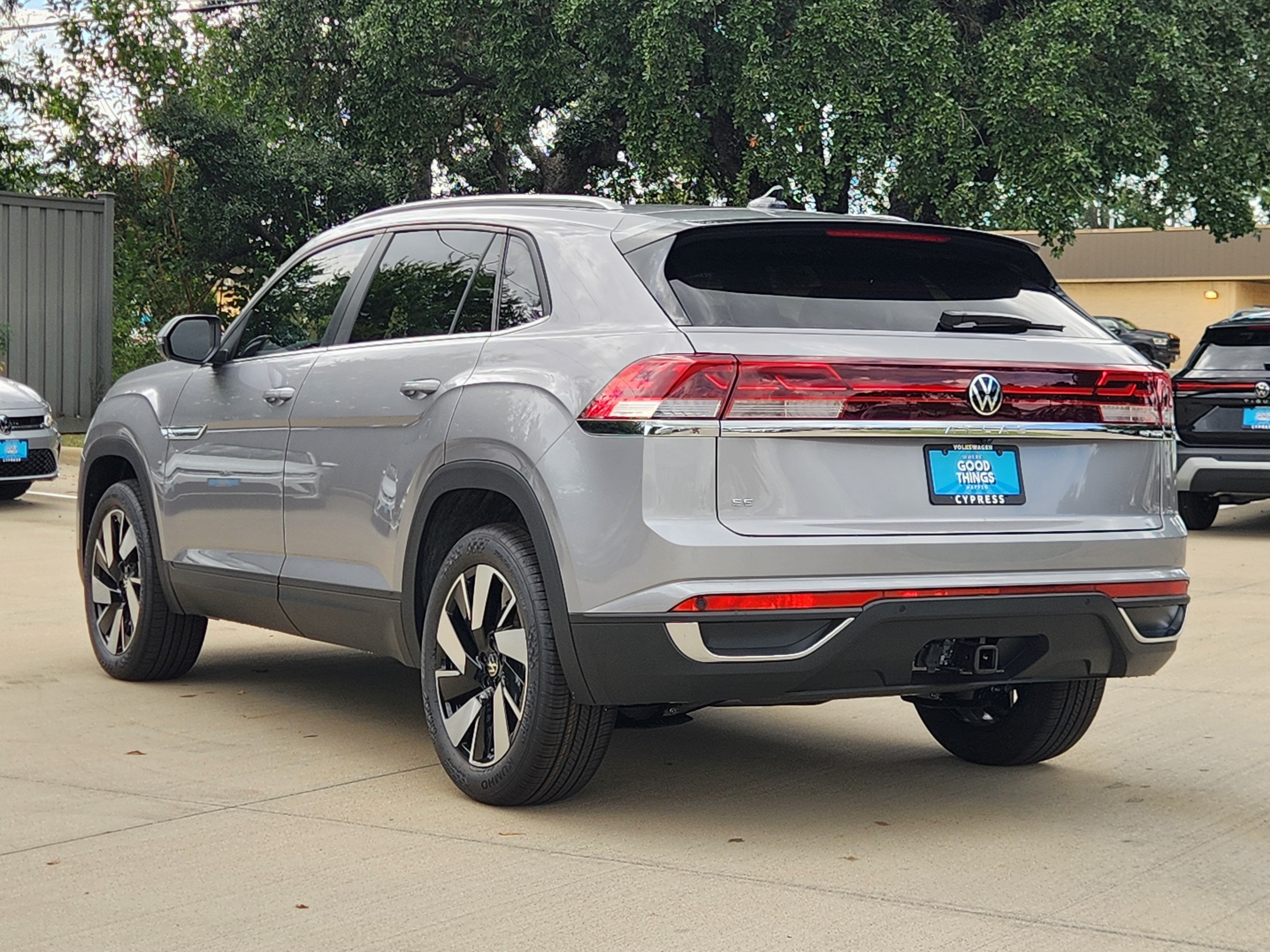 2026 Volkswagen Atlas Cross Sport 2.0T SE w/Technology