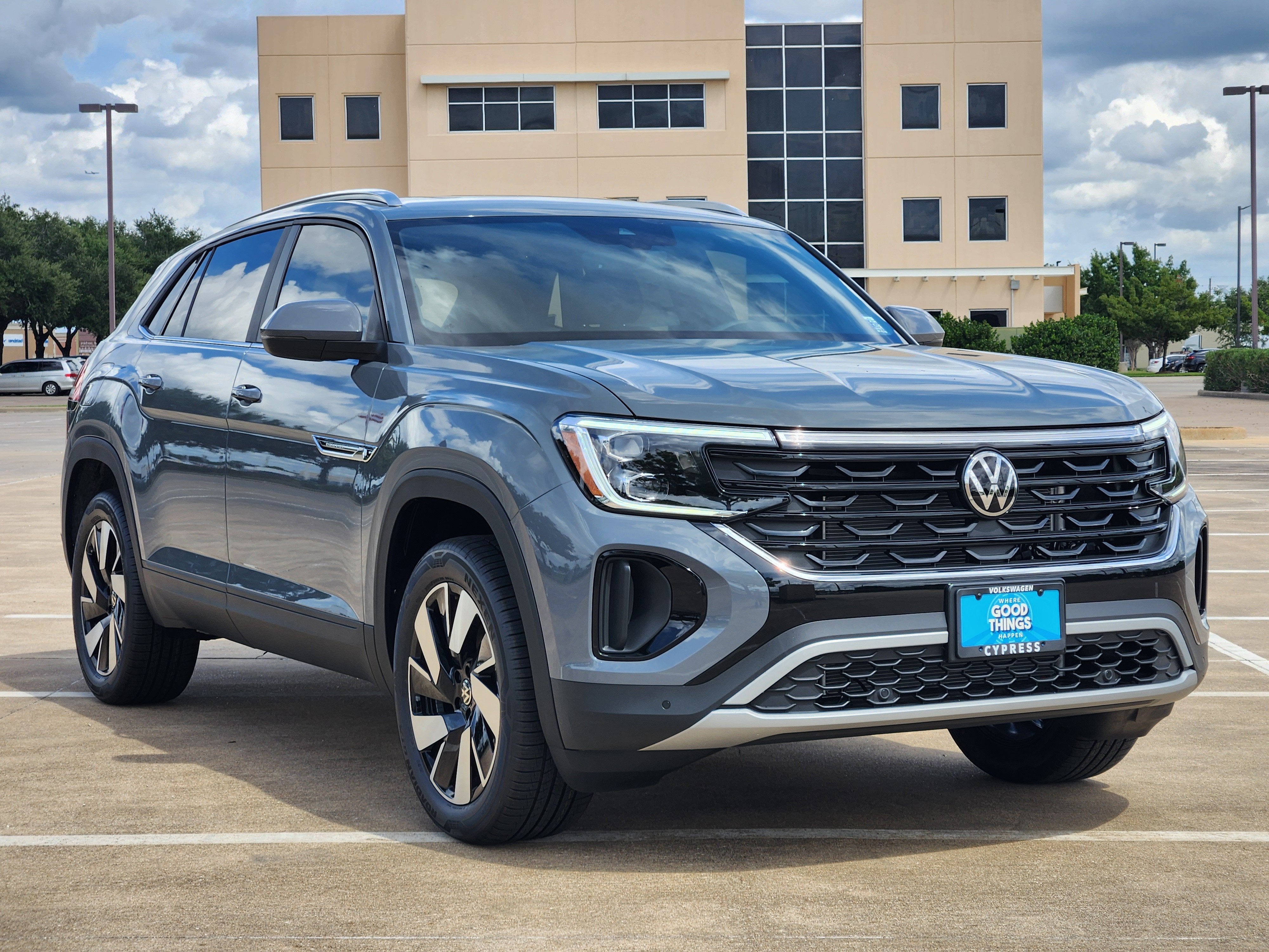 2026 Volkswagen Atlas Cross Sport 2.0T SE w/Technology