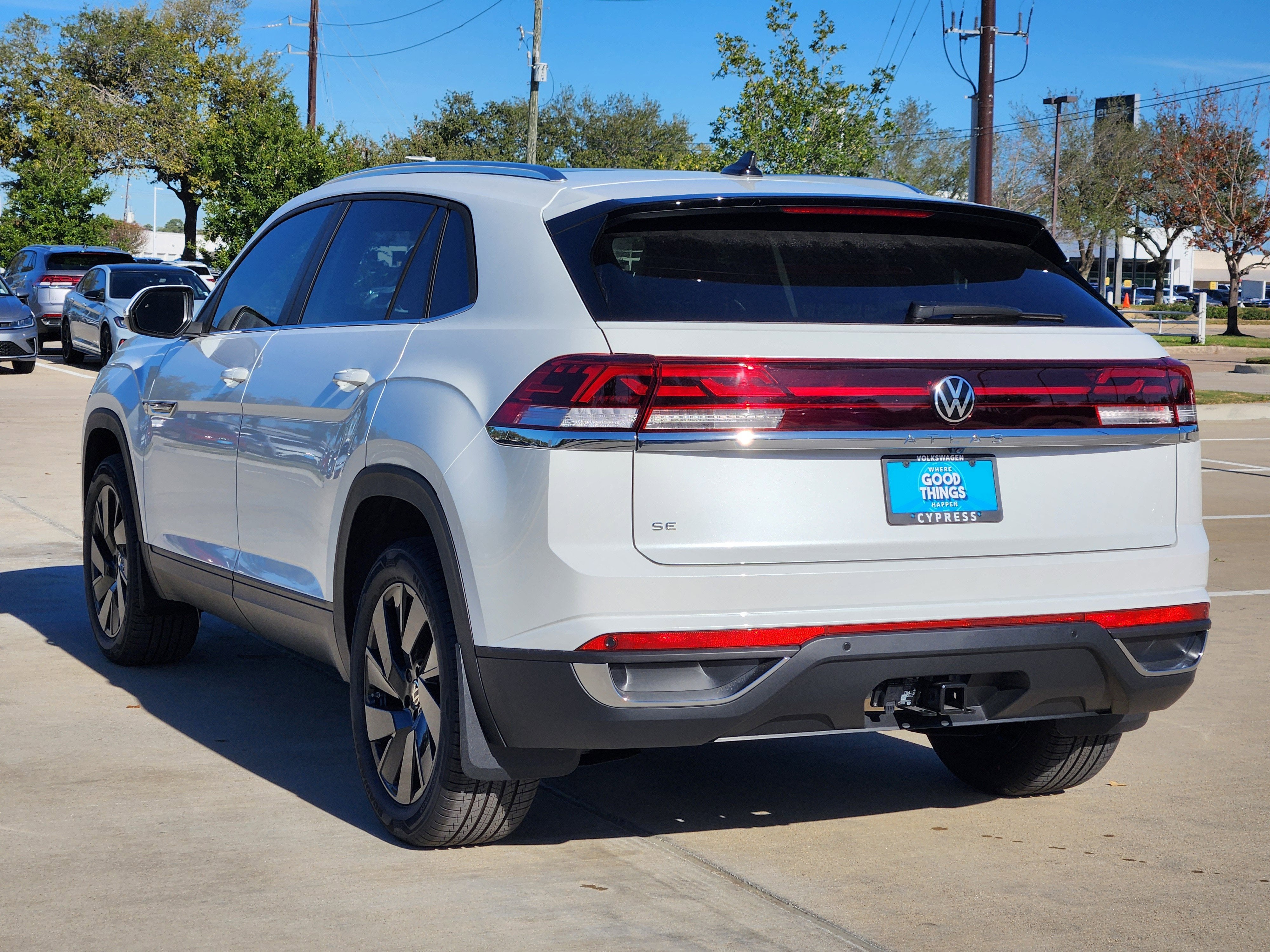 2026 Volkswagen Atlas Cross Sport 2.0T SE w/Technology