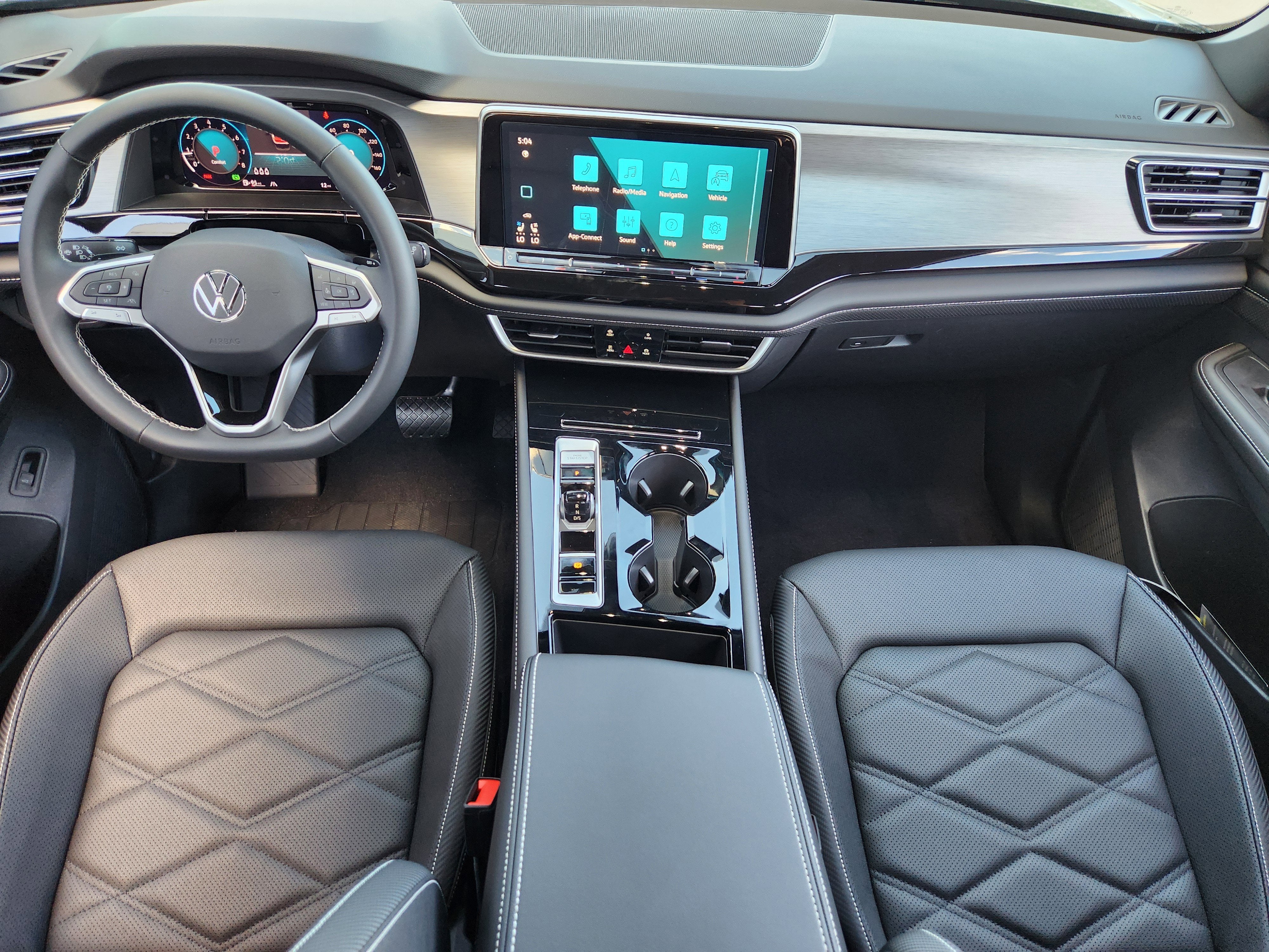 2026 Volkswagen Atlas Cross Sport 2.0T SE w/Technology