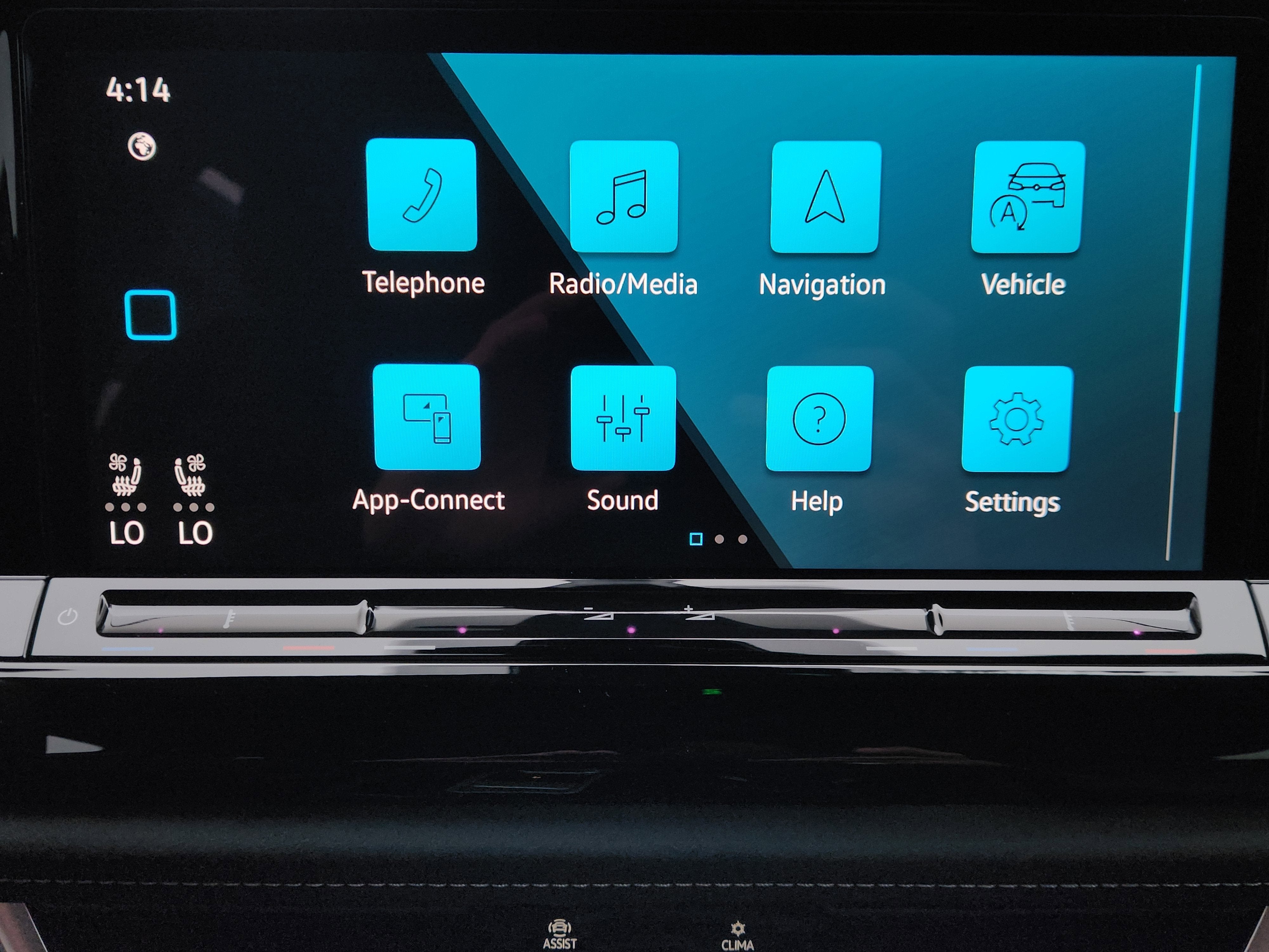 2026 Volkswagen Atlas Cross Sport 2.0T SE w/Technology