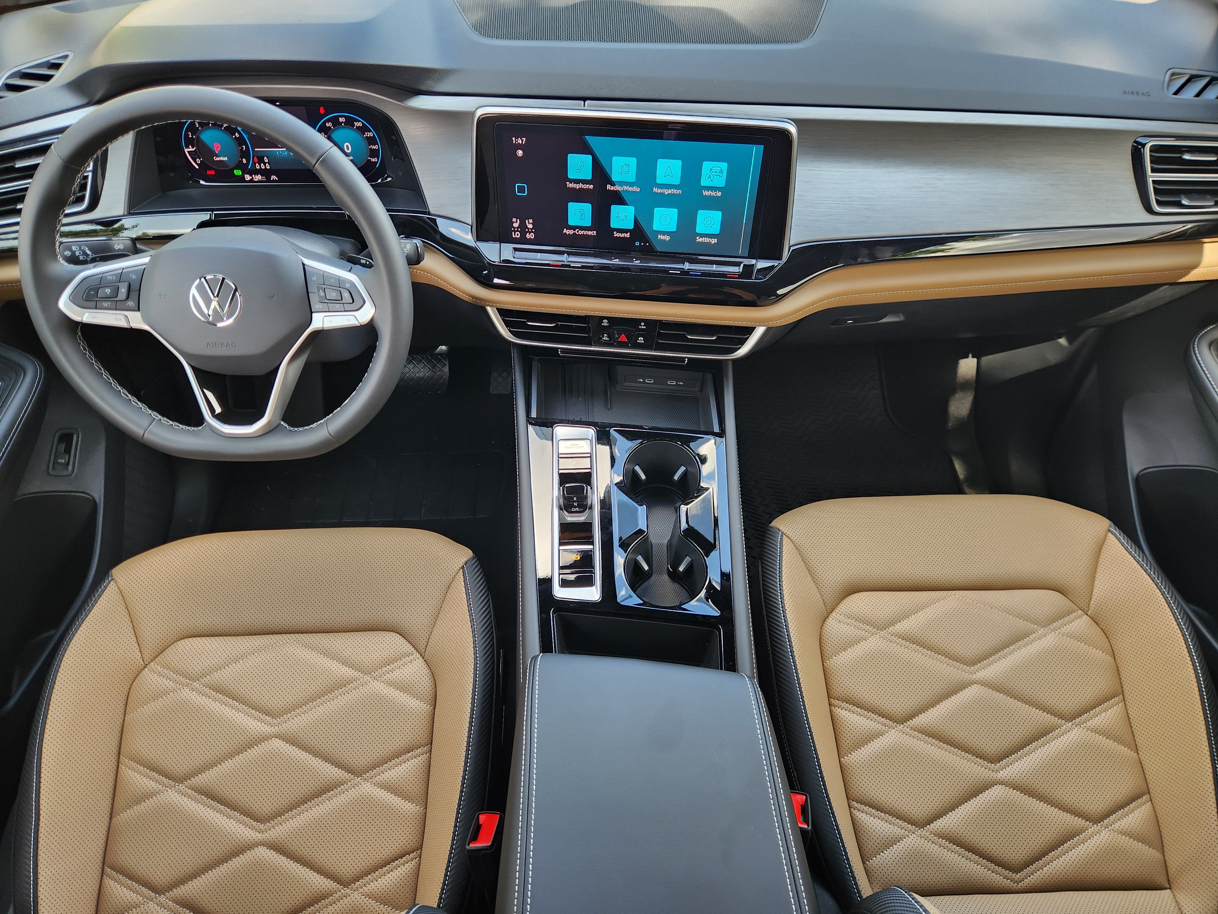 2026 Volkswagen Atlas Cross Sport 2.0T SE w/Technology
