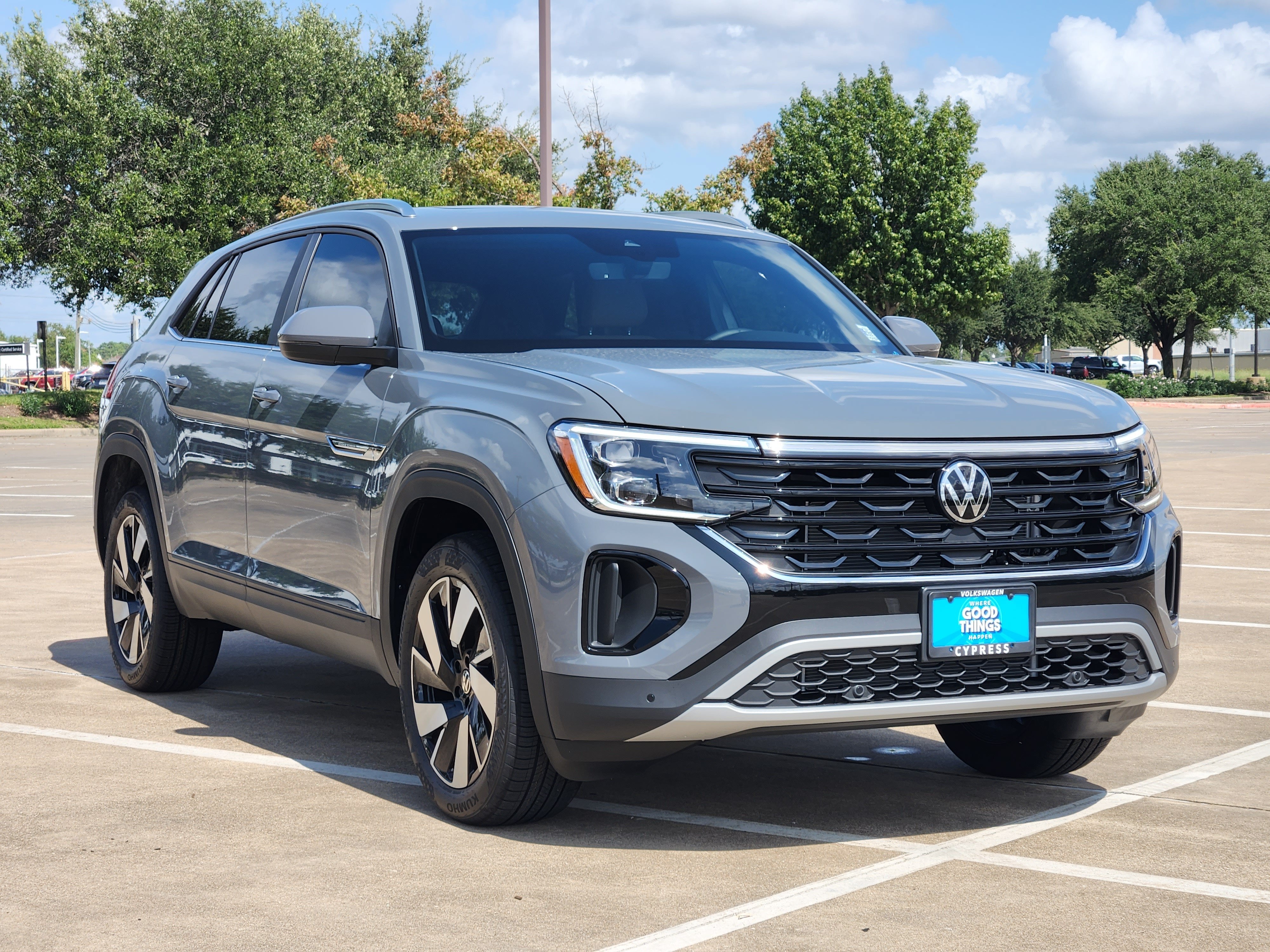 2026 Volkswagen Atlas Cross Sport 2.0T SE w/Technology