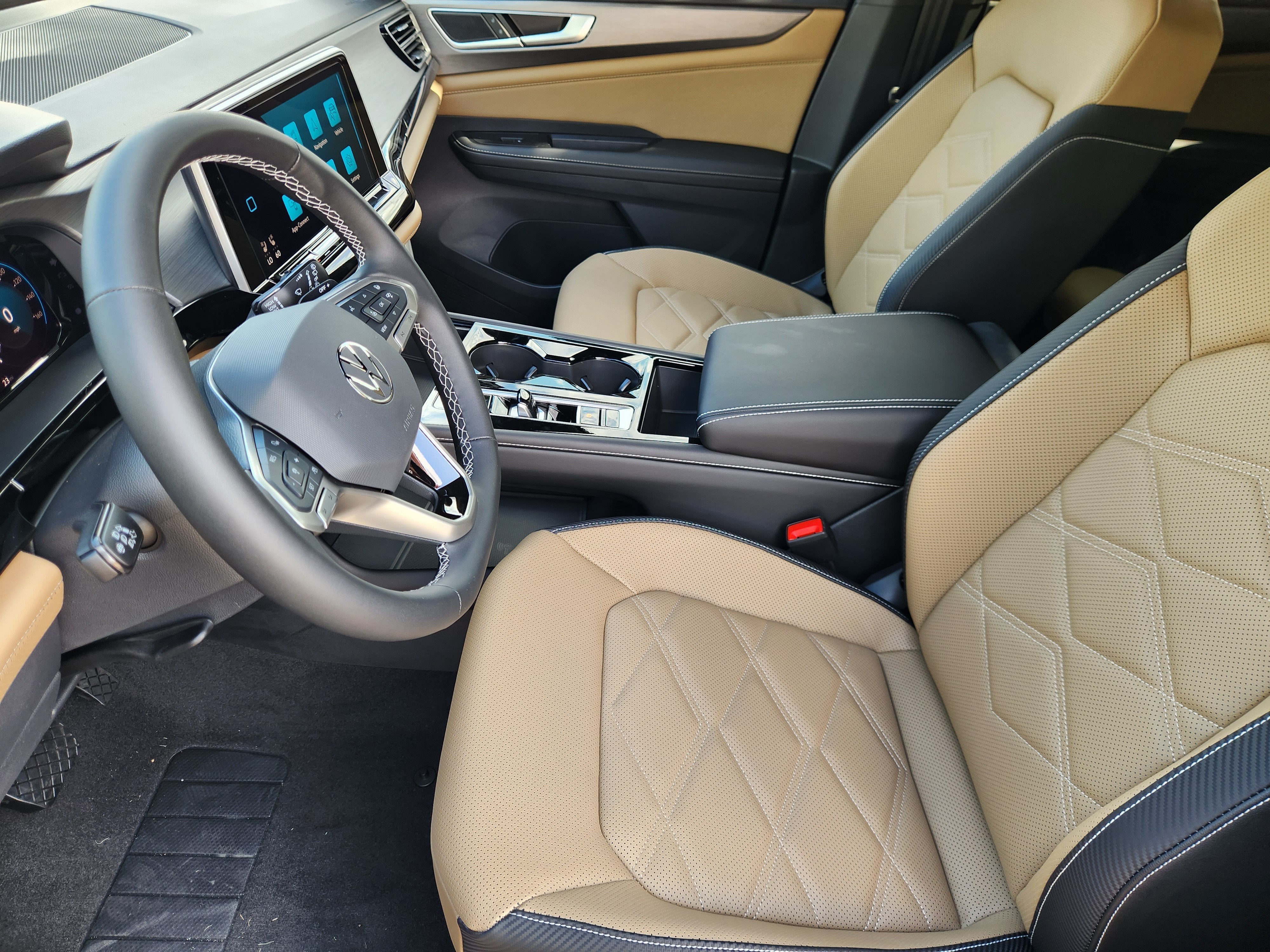 2026 Volkswagen Atlas Cross Sport 2.0T SE w/Technology