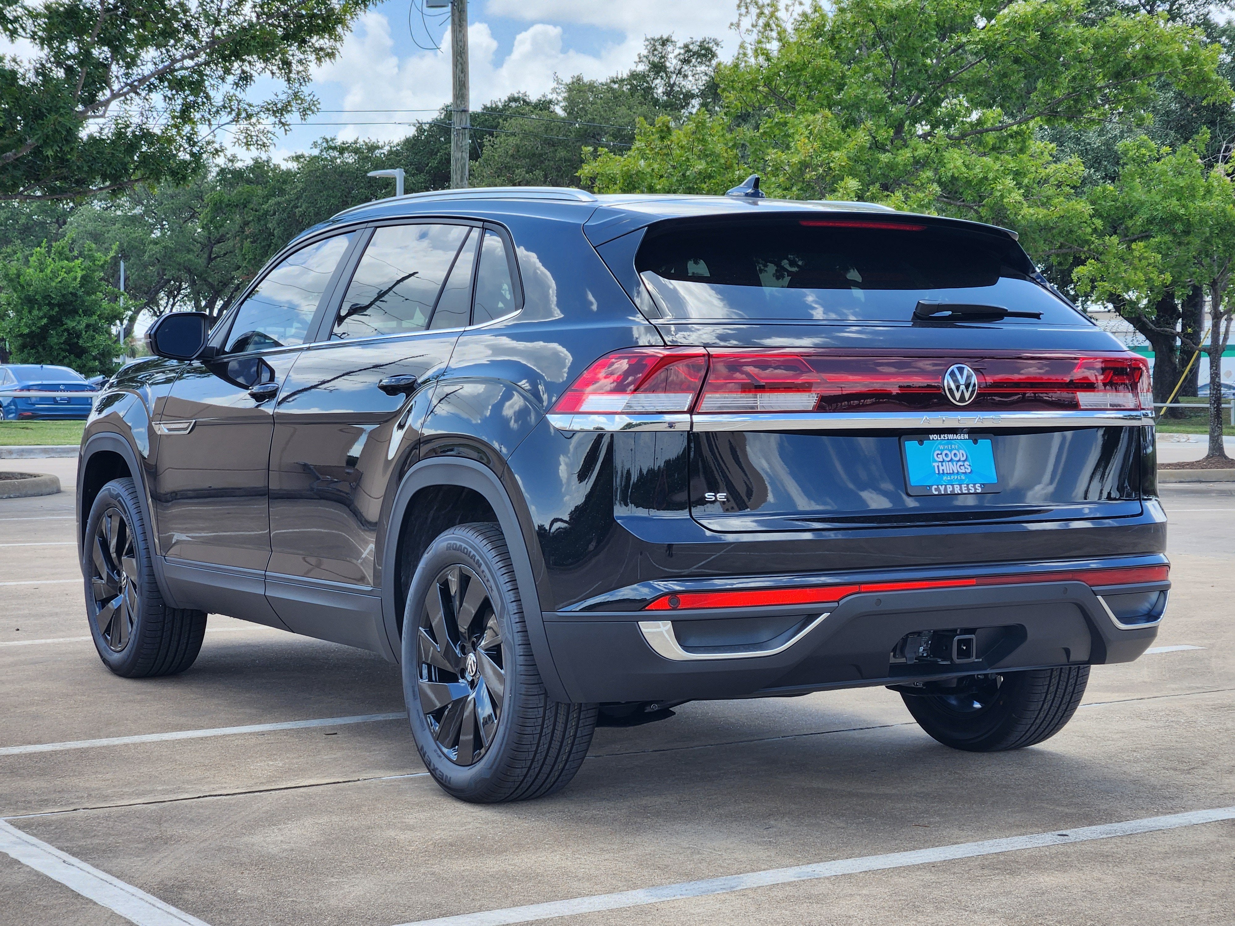 2026 Volkswagen Atlas Cross Sport 2.0T SE w/Technology