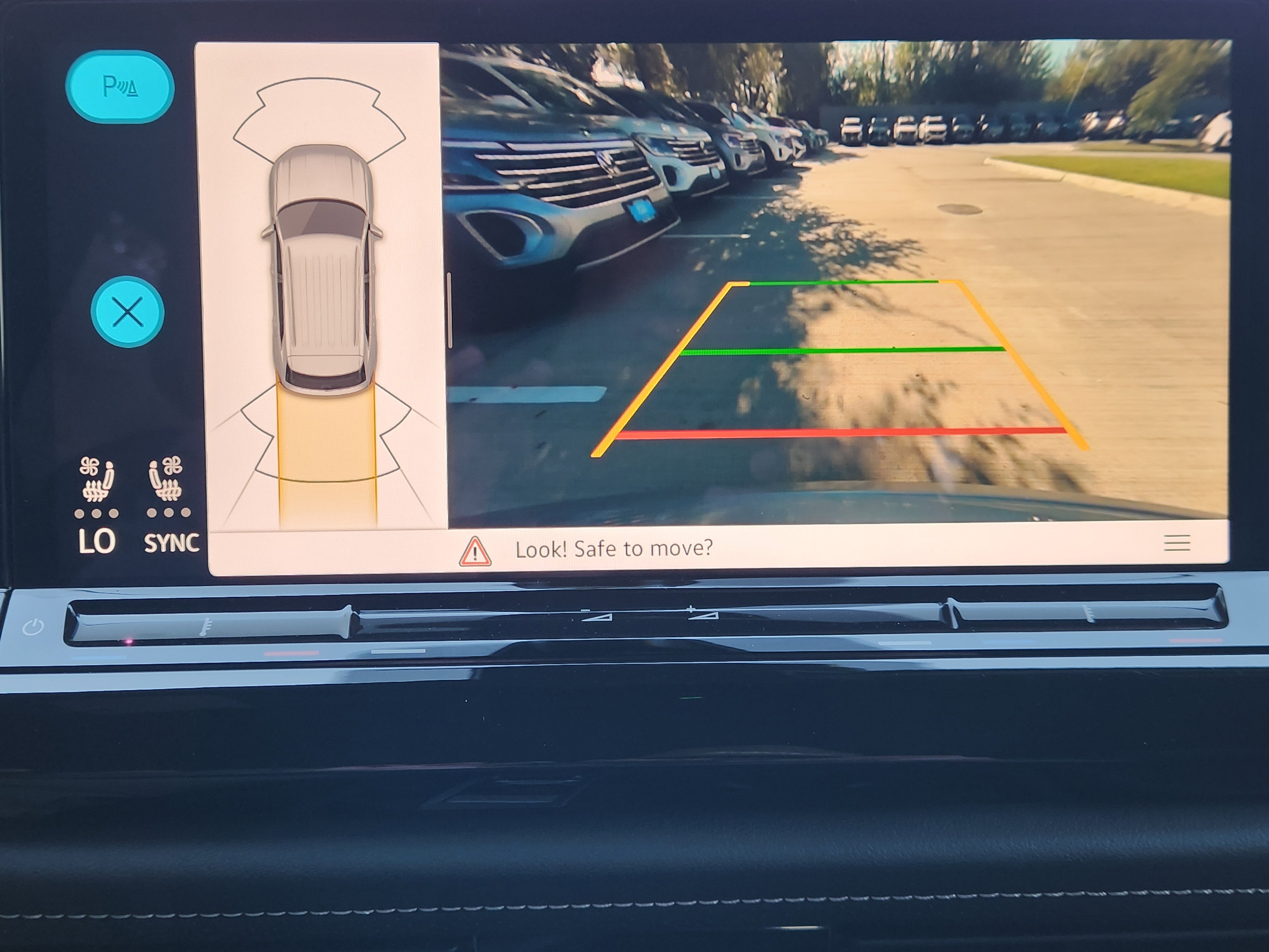 2026 Volkswagen Atlas Cross Sport 2.0T SE w/Technology