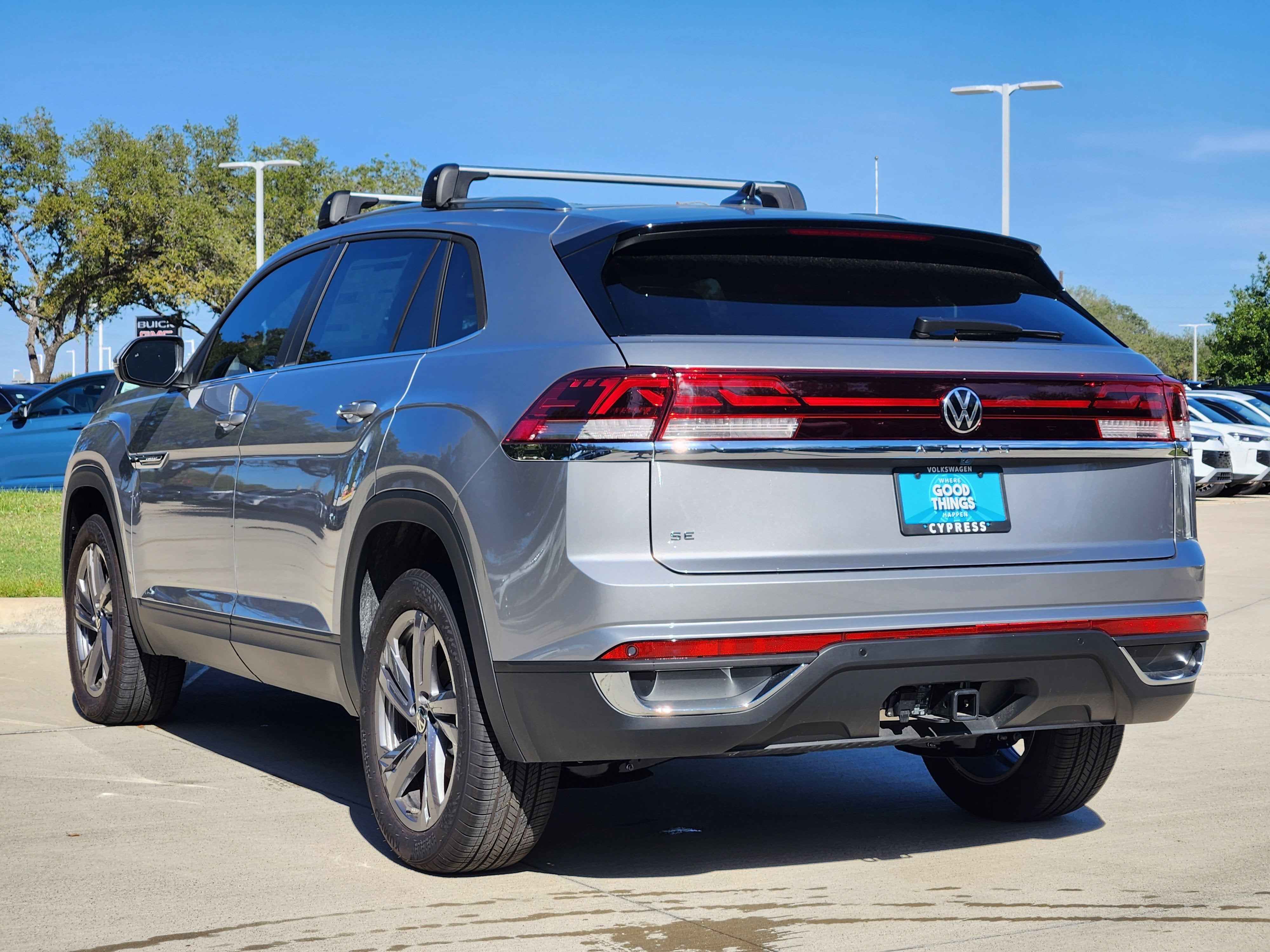 2026 Volkswagen Atlas Cross Sport 2.0T SE w/Technology