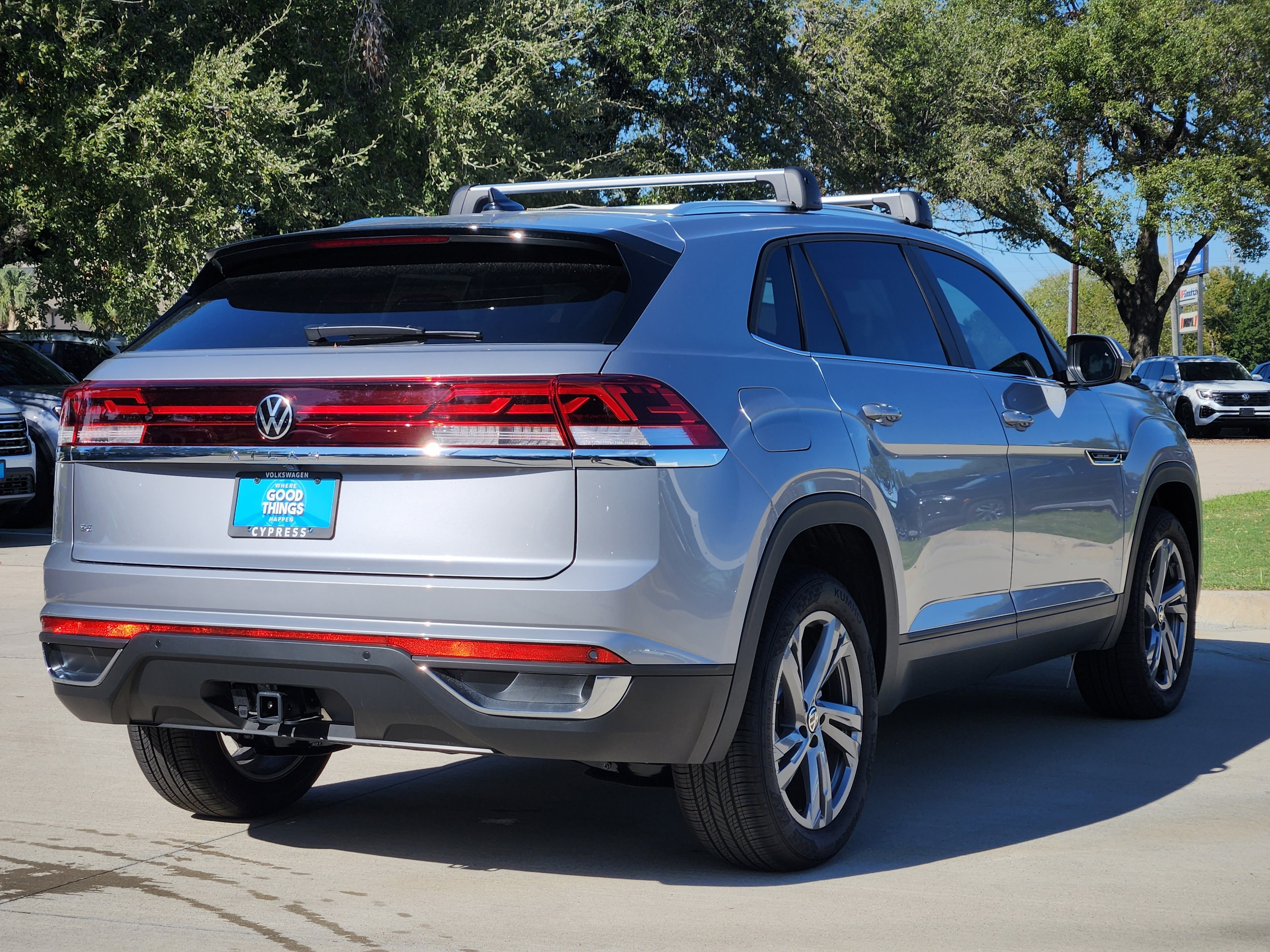 2026 Volkswagen Atlas Cross Sport 2.0T SE w/Technology