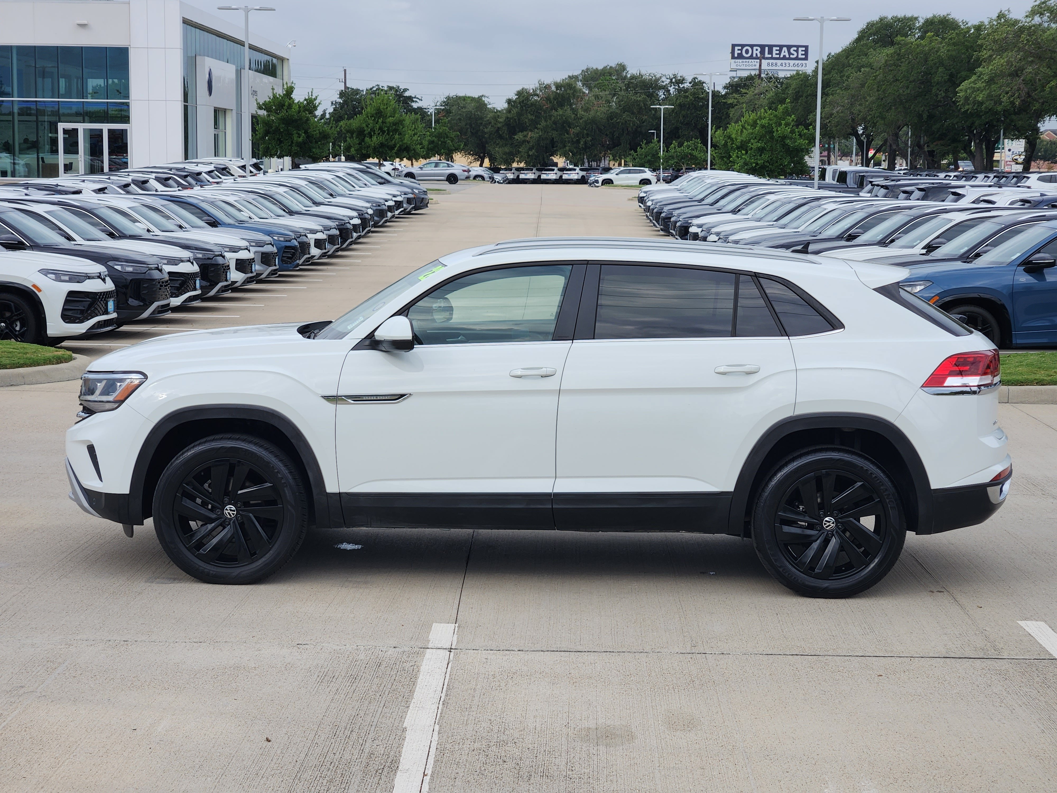 2022 Volkswagen Atlas Cross Sport 3.6L V6 SE w/Technology
