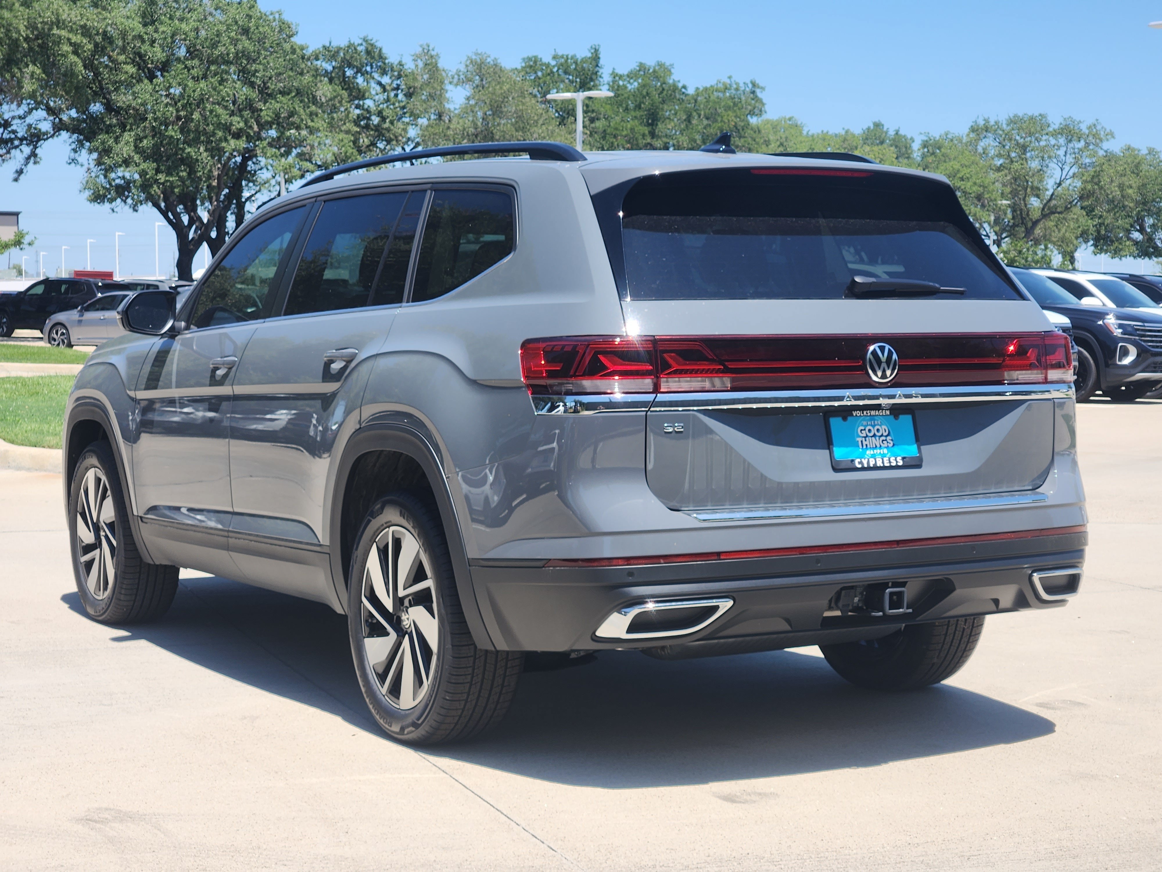 2026 Volkswagen Atlas 2.0T SE w/Technology