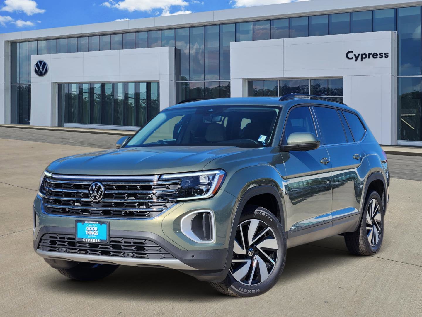 2026 Volkswagen Atlas 2.0T SE w/Technology