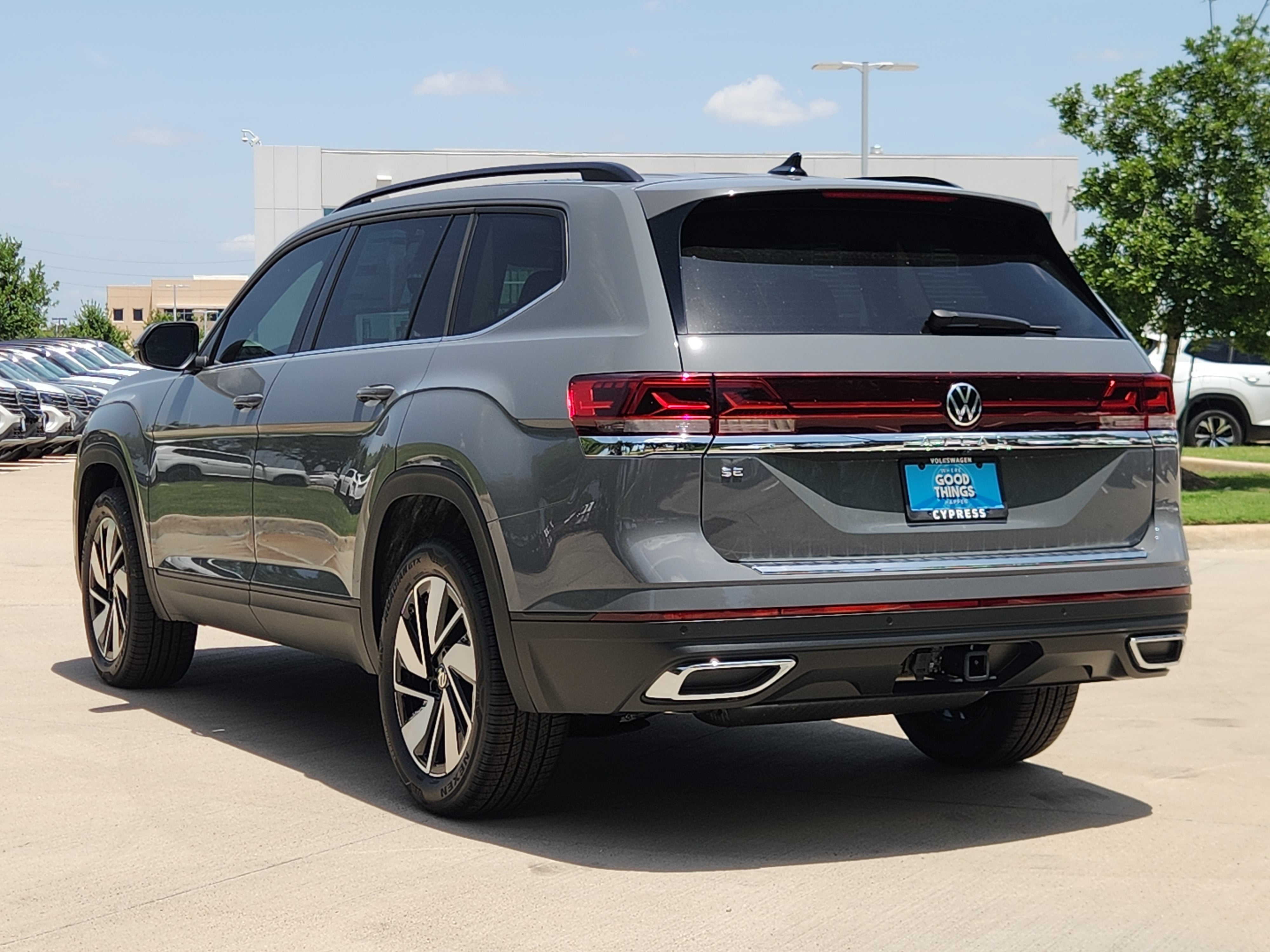 2026 Volkswagen Atlas 2.0T SE w/Technology