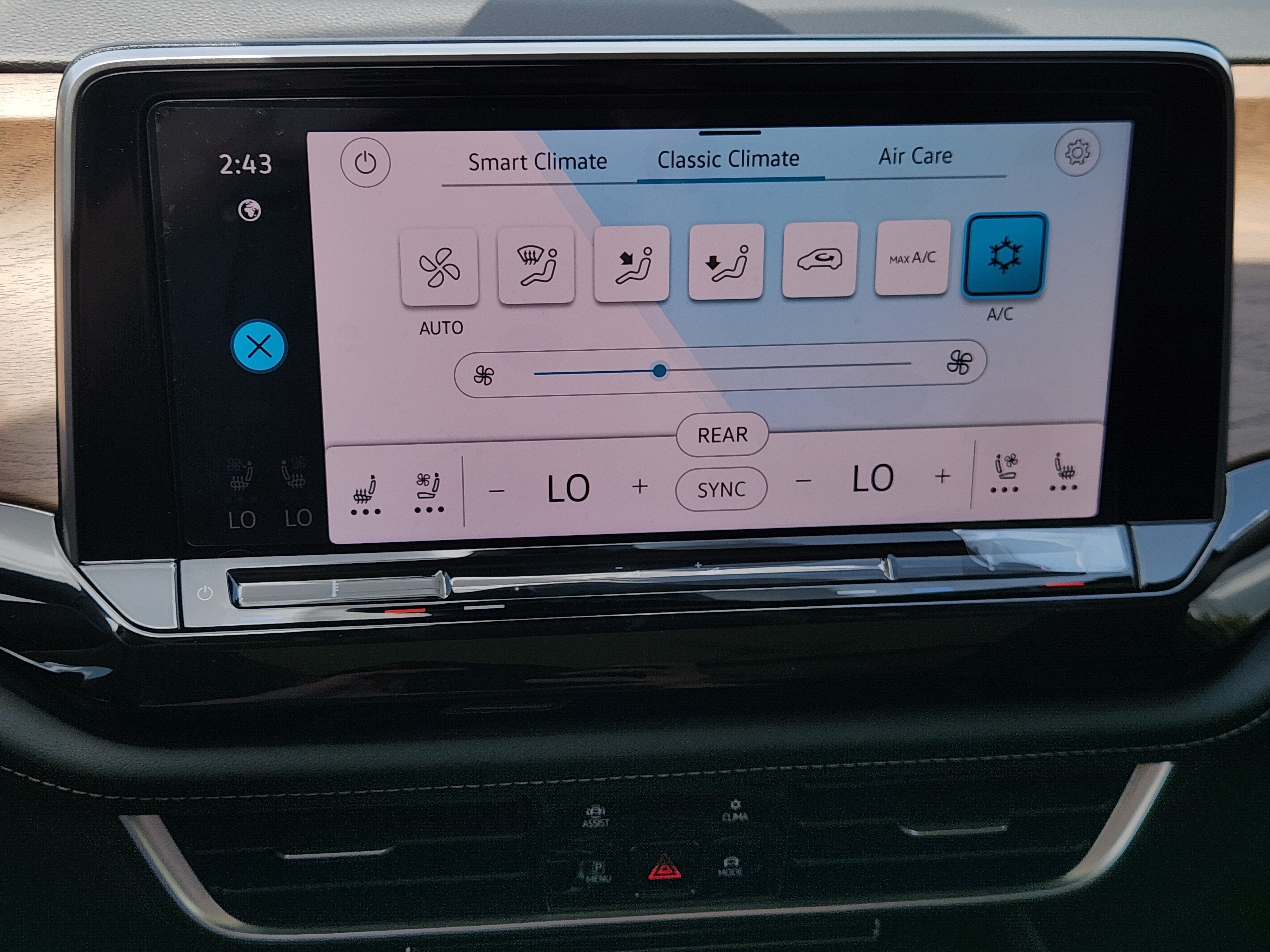 2026 Volkswagen Atlas 2.0T SE w/Technology