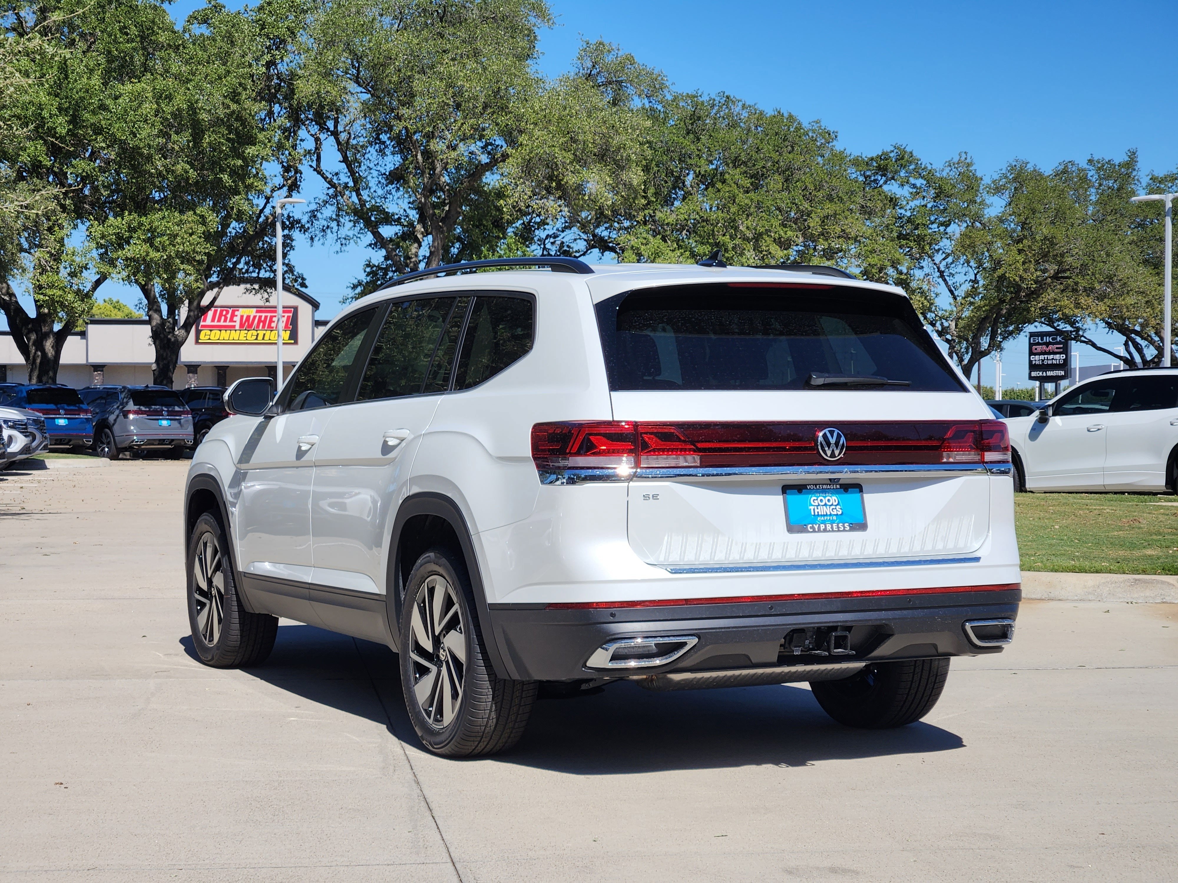 2026 Volkswagen Atlas 2.0T SE w/Technology