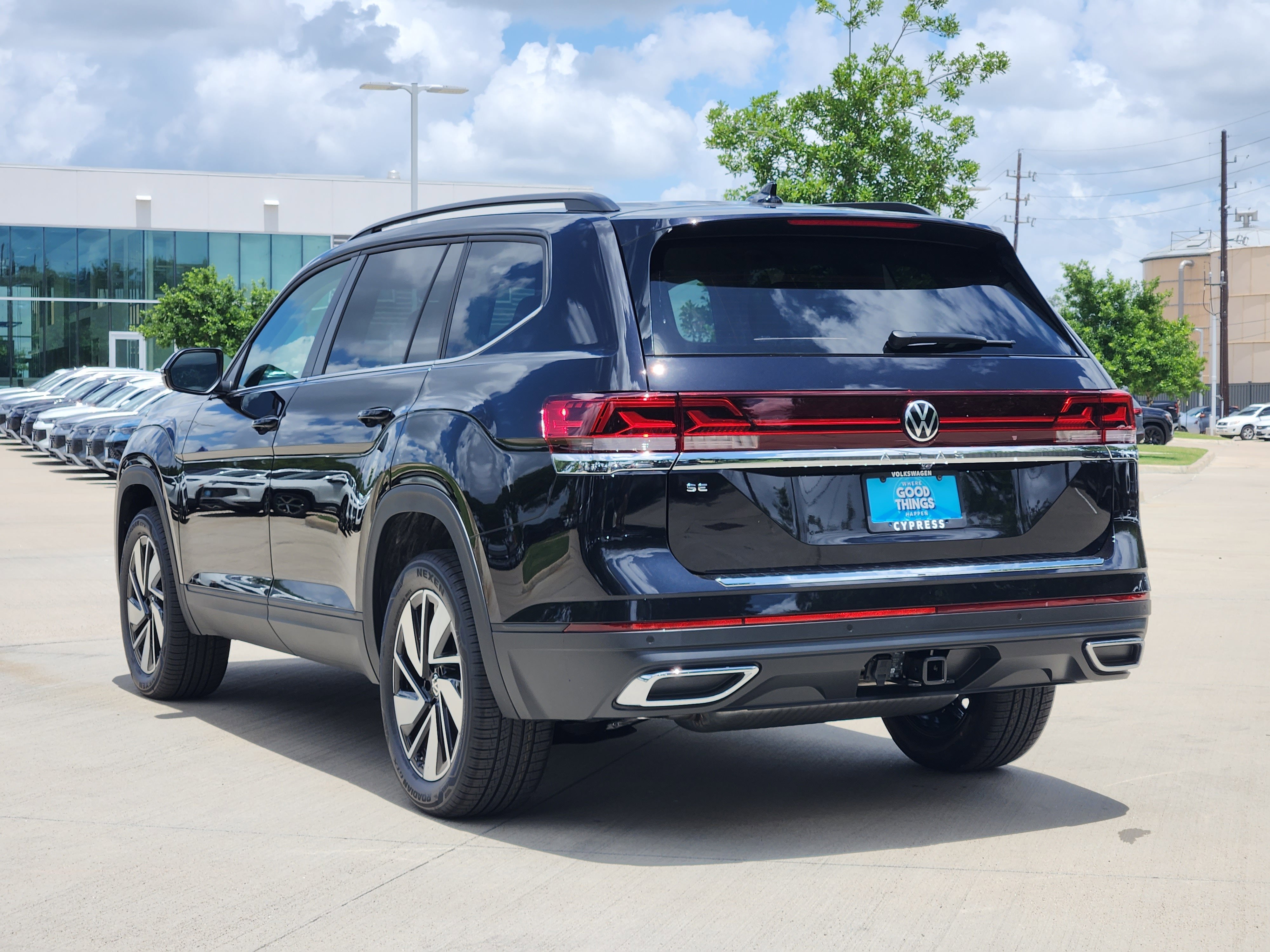 2026 Volkswagen Atlas 2.0T SE w/Technology