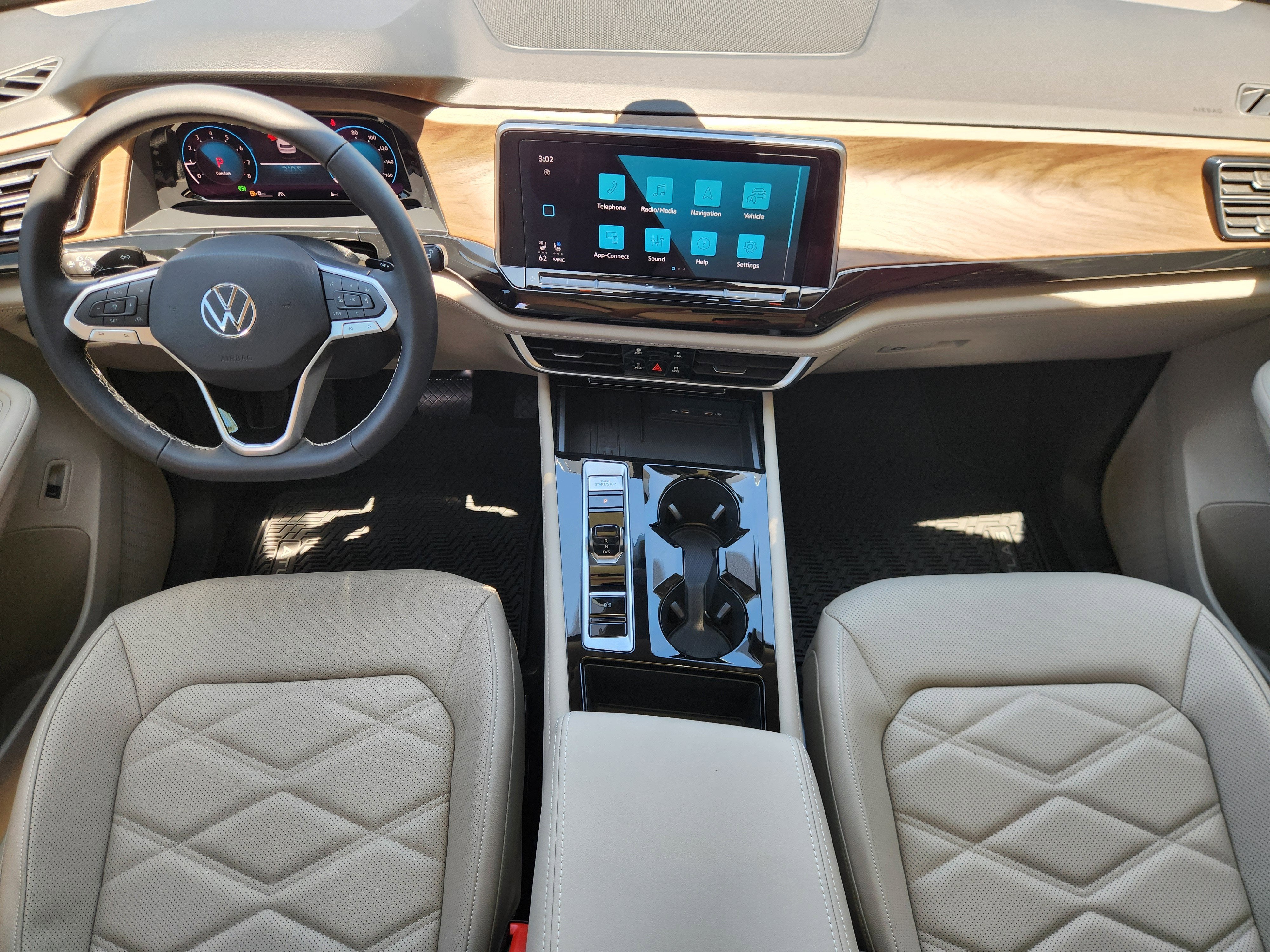 2026 Volkswagen Atlas 2.0T SE w/Technology