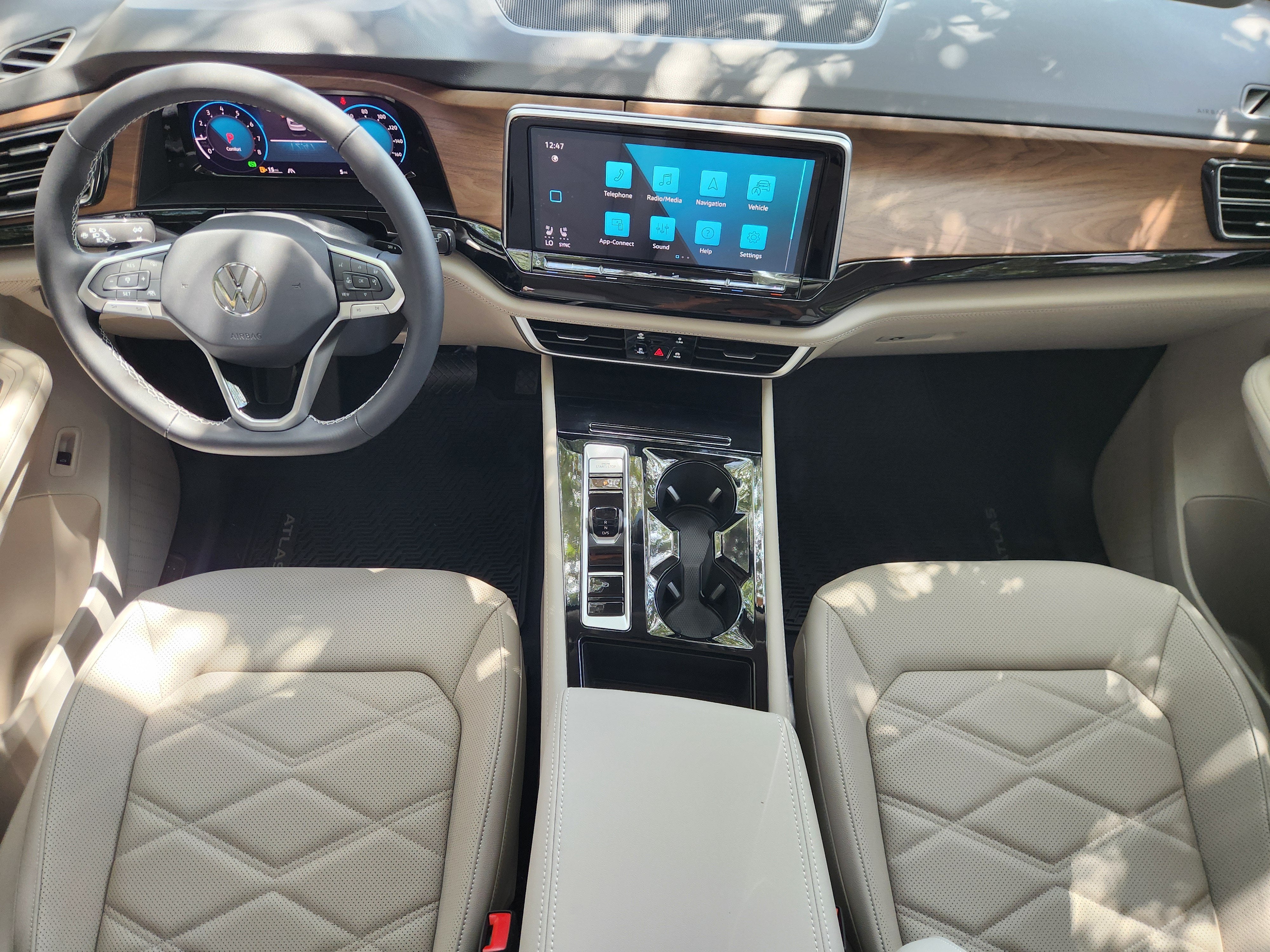 2026 Volkswagen Atlas 2.0T SE w/Technology