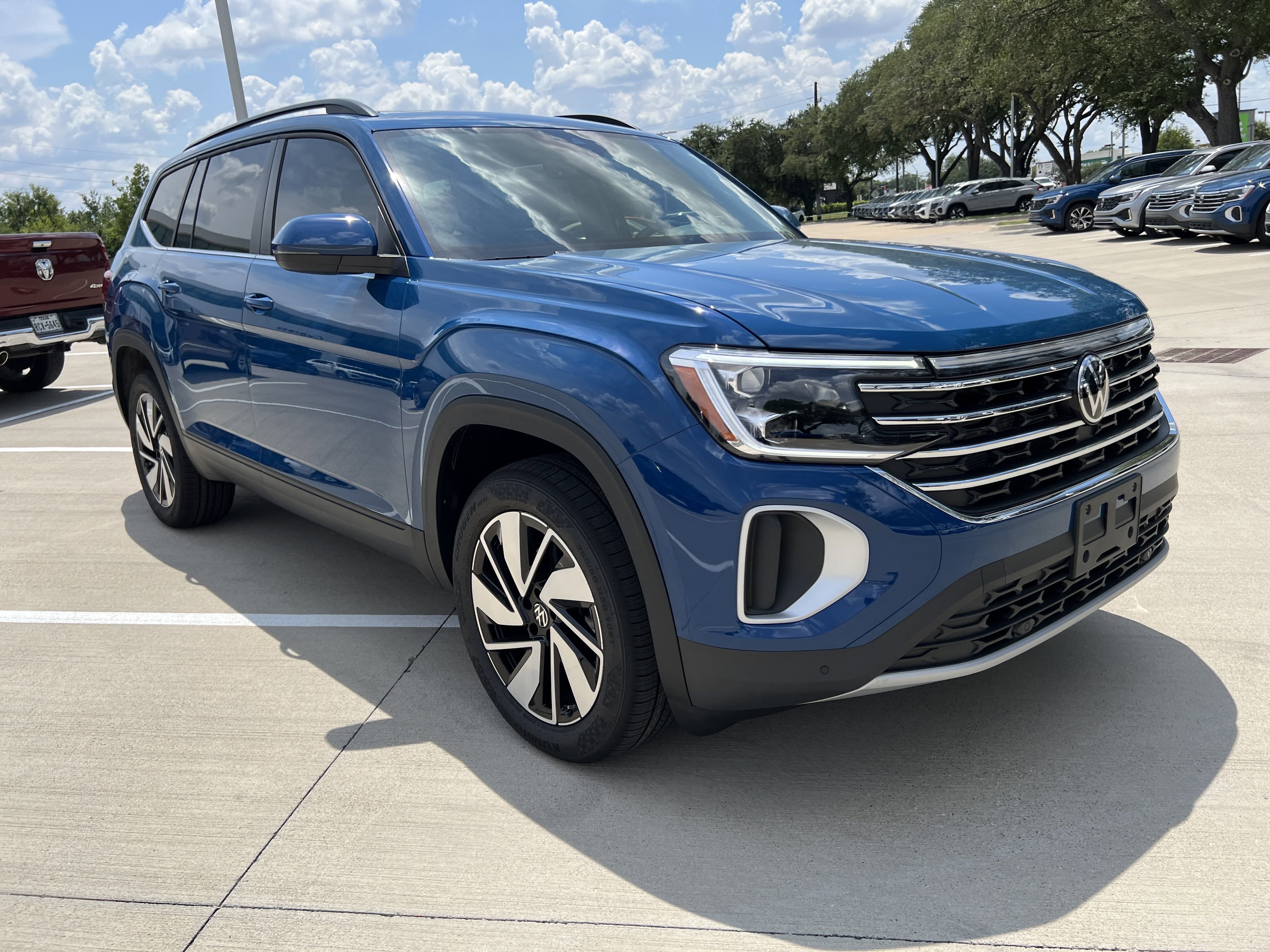 2026 Volkswagen Atlas 2.0T SE w/Technology