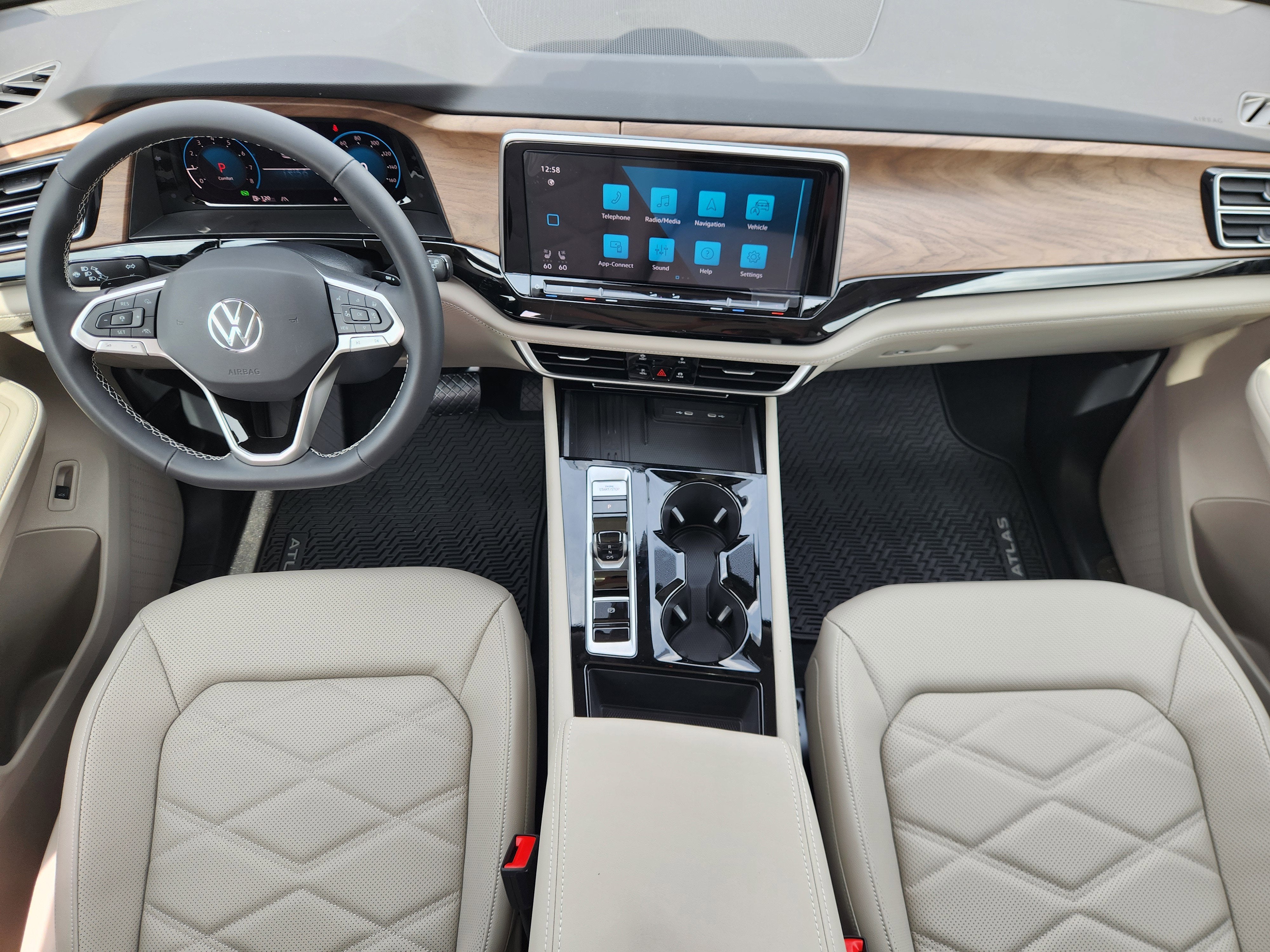 2026 Volkswagen Atlas 2.0T SE w/Technology