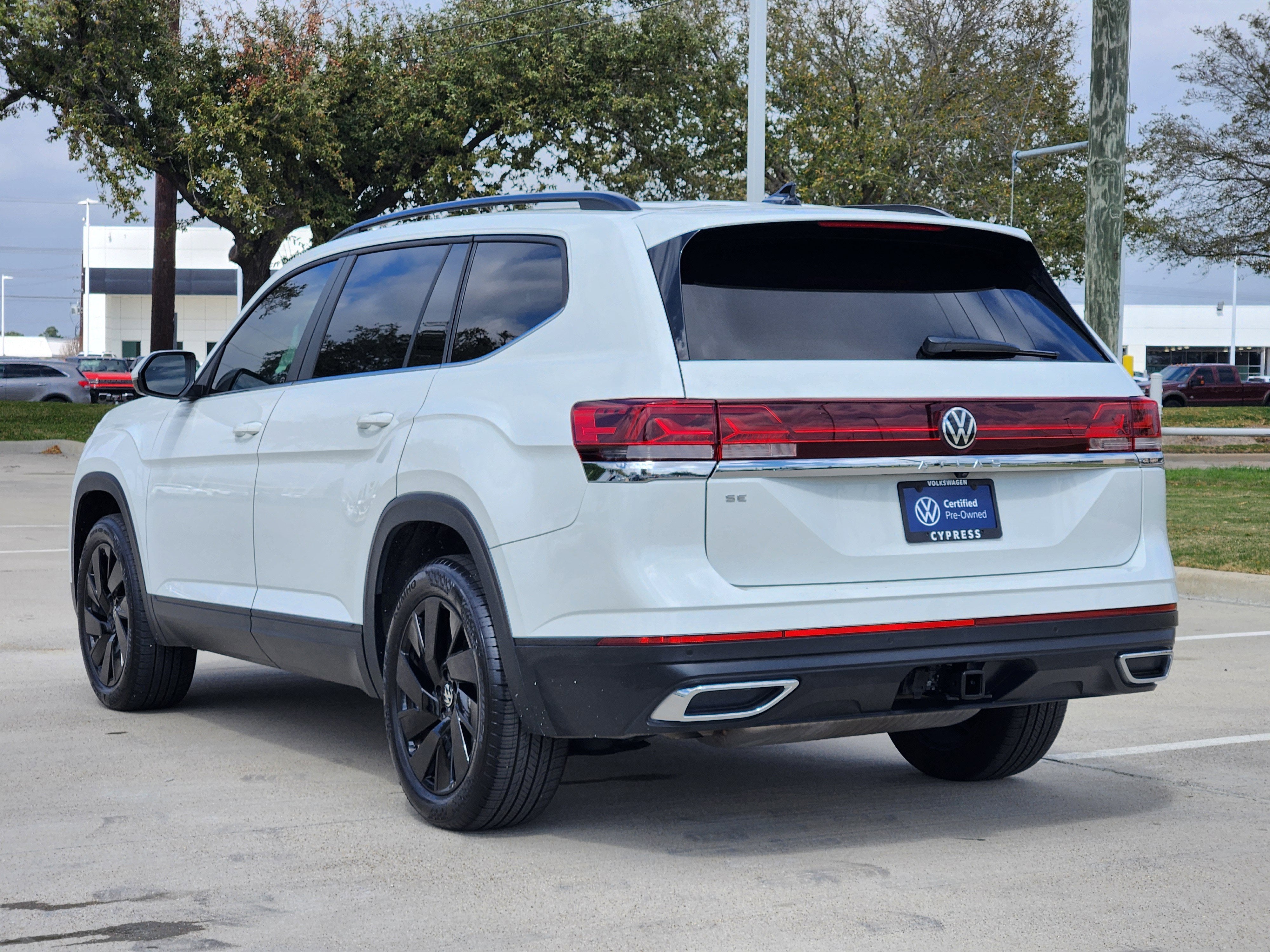 2024 Volkswagen Atlas 2.0T SE w/Technology