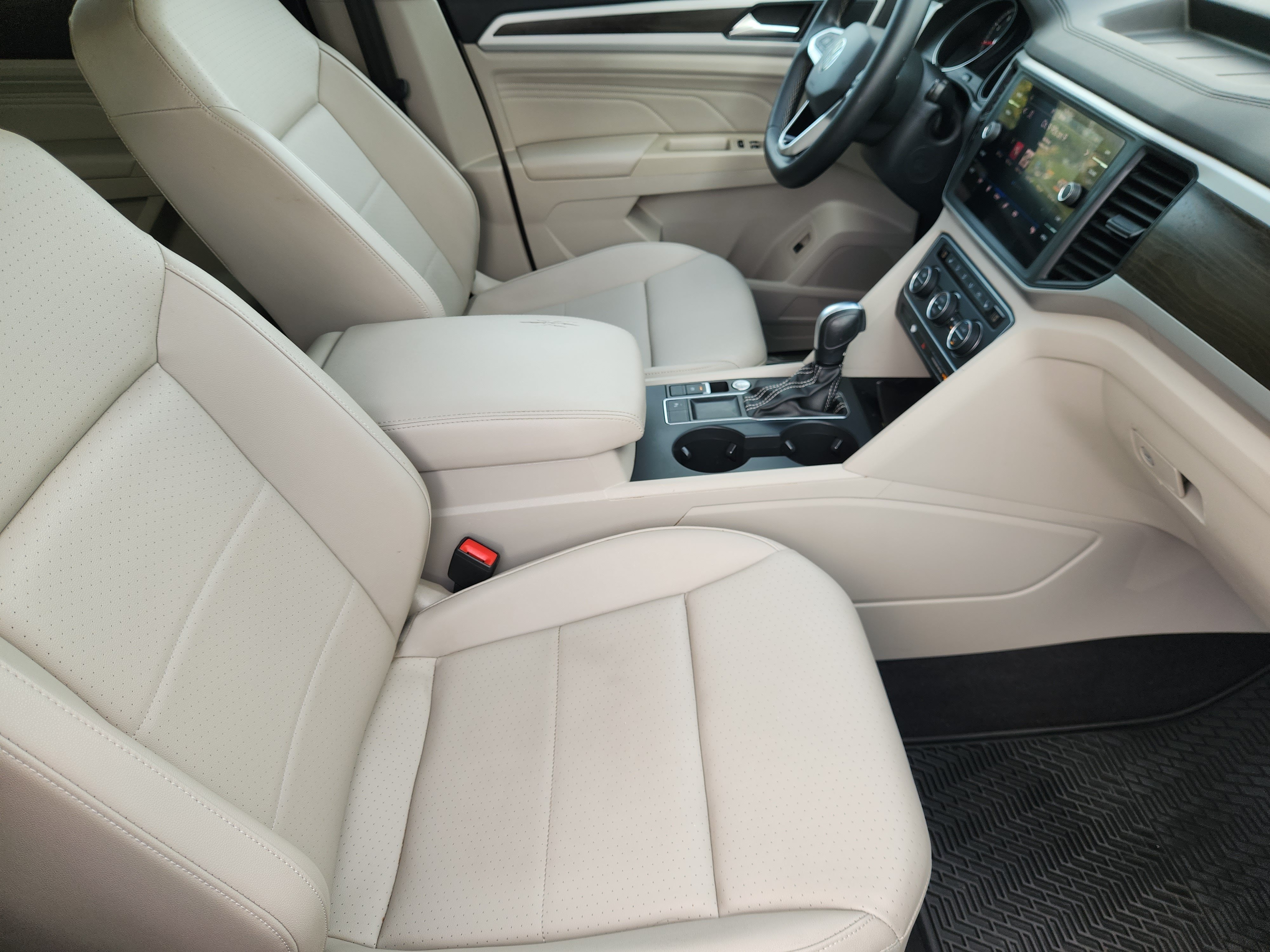 2021 Volkswagen Atlas 3.6L V6 SE w/Technology