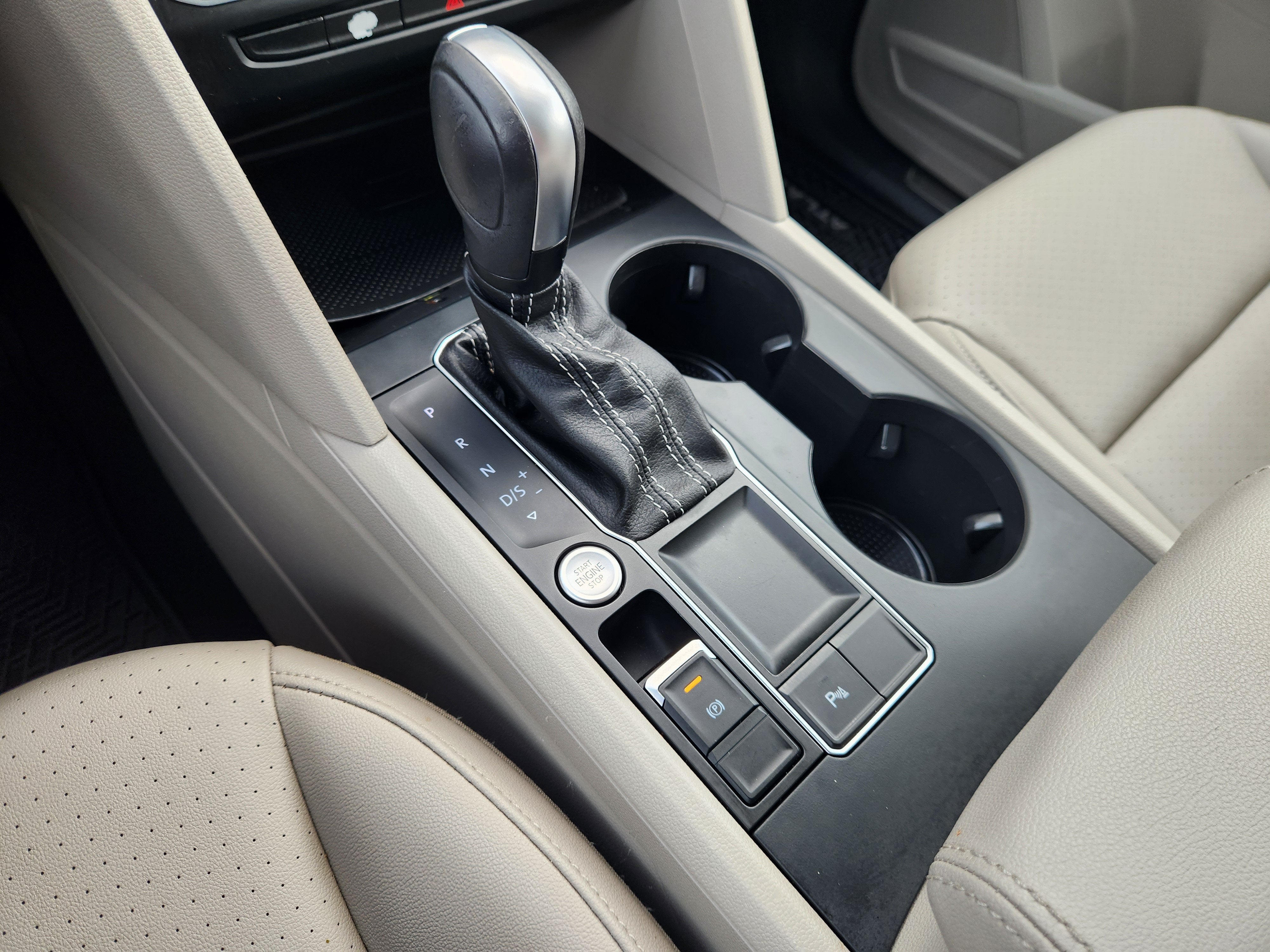 2021 Volkswagen Atlas 3.6L V6 SE w/Technology
