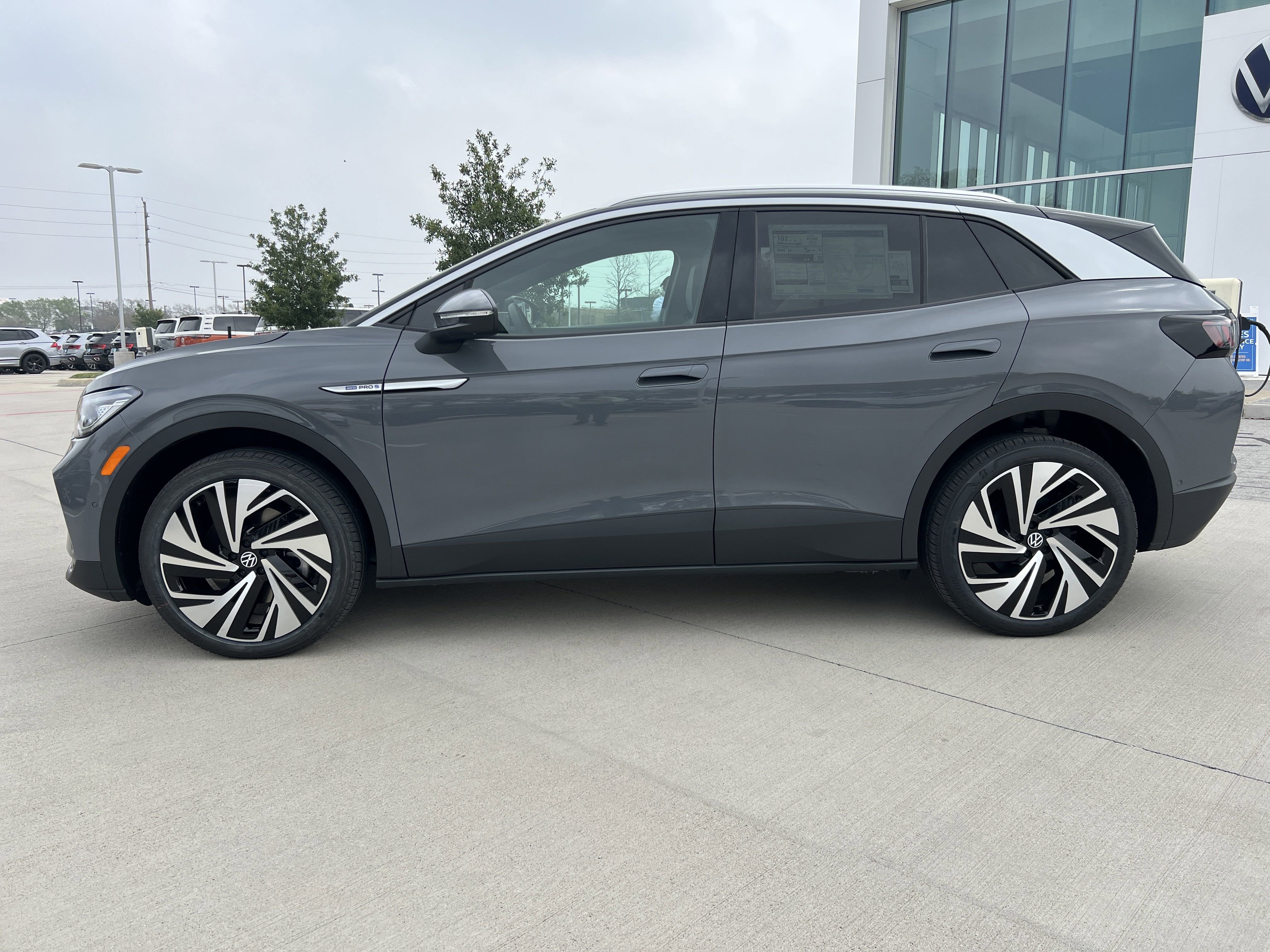 2025 Volkswagen ID.4 Pro S Plus