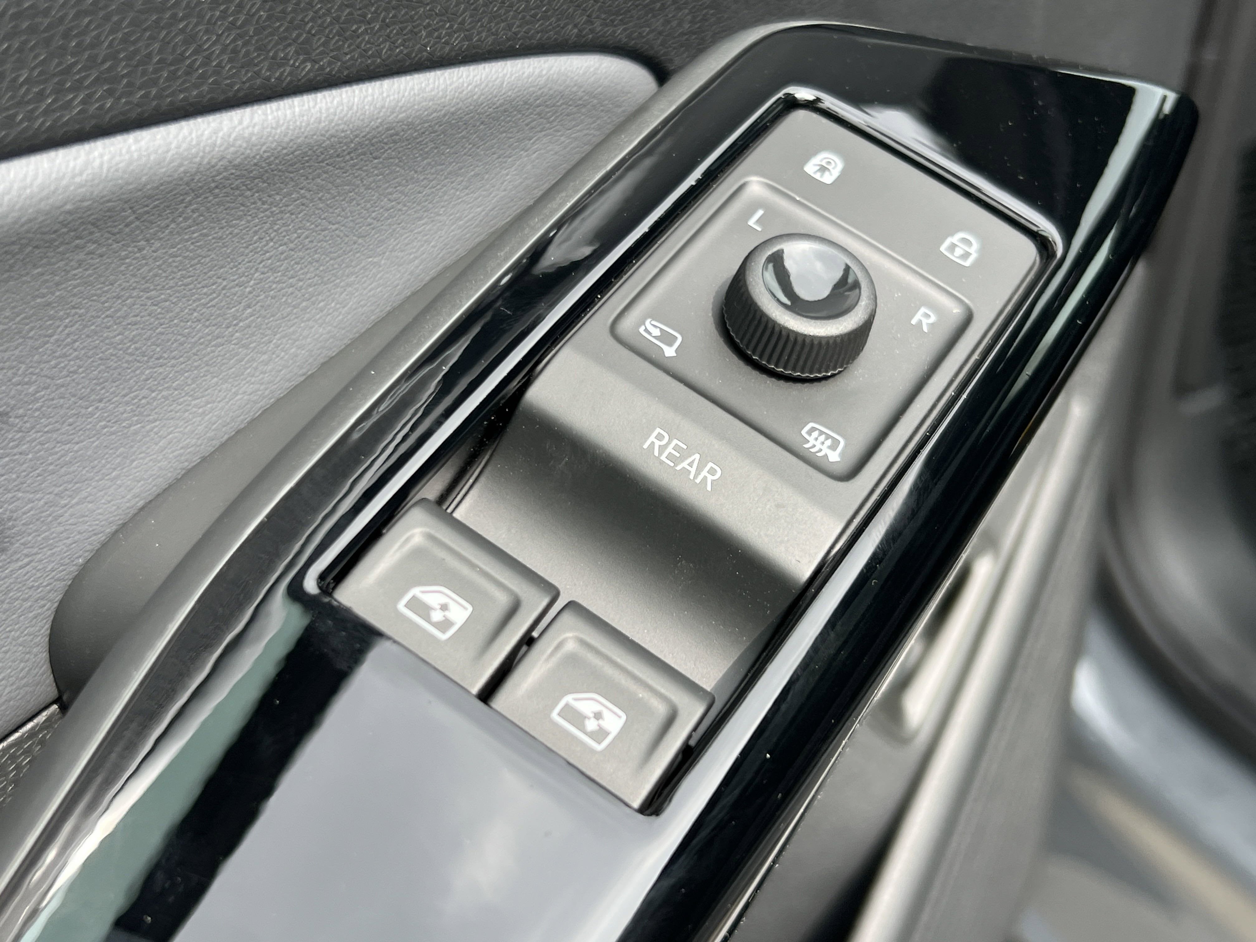 2025 Volkswagen ID.4 Pro S Plus