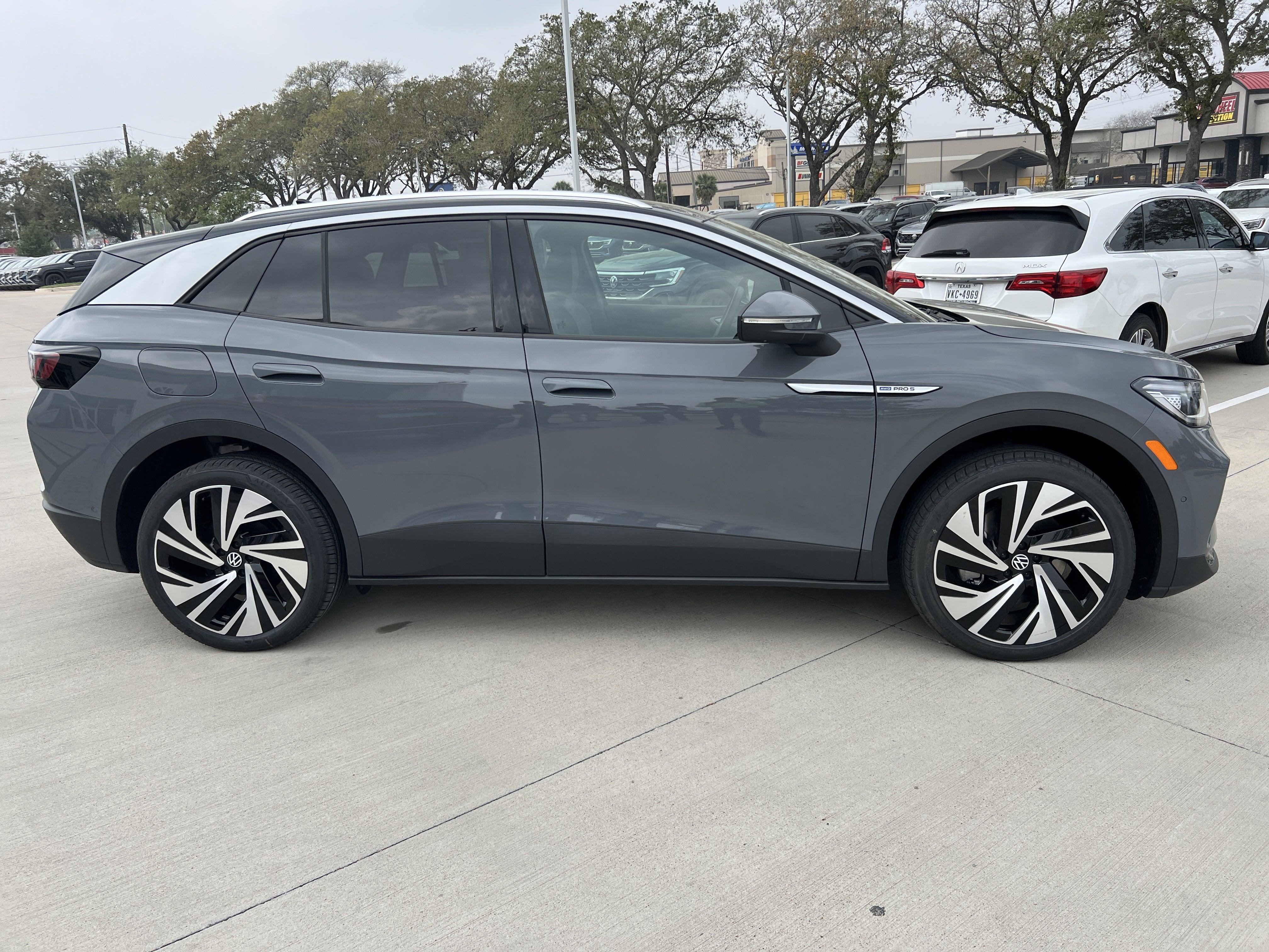 2025 Volkswagen ID.4 Pro S Plus