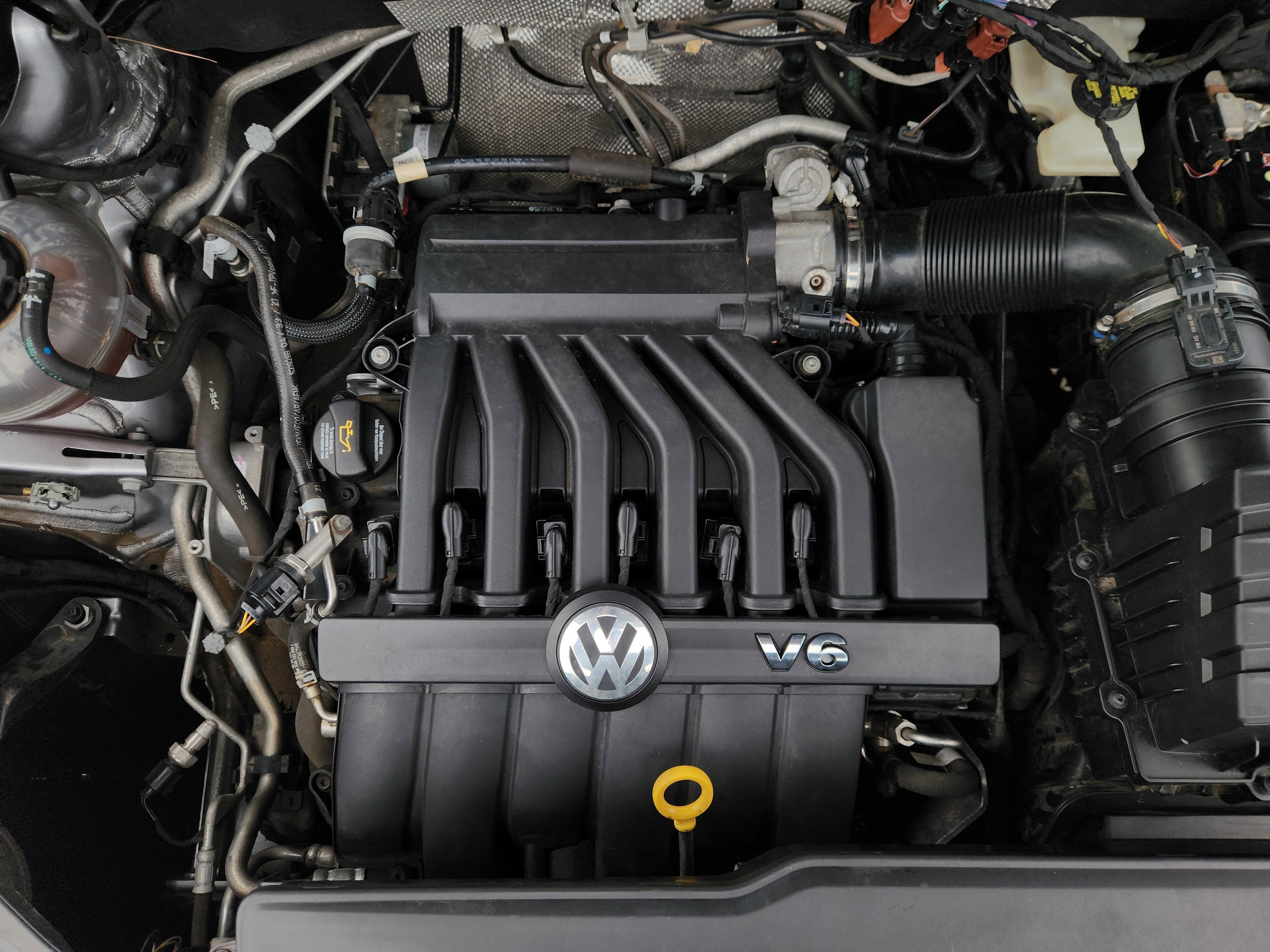 2022 Volkswagen Atlas Cross Sport 3.6L V6 SE w/Technology