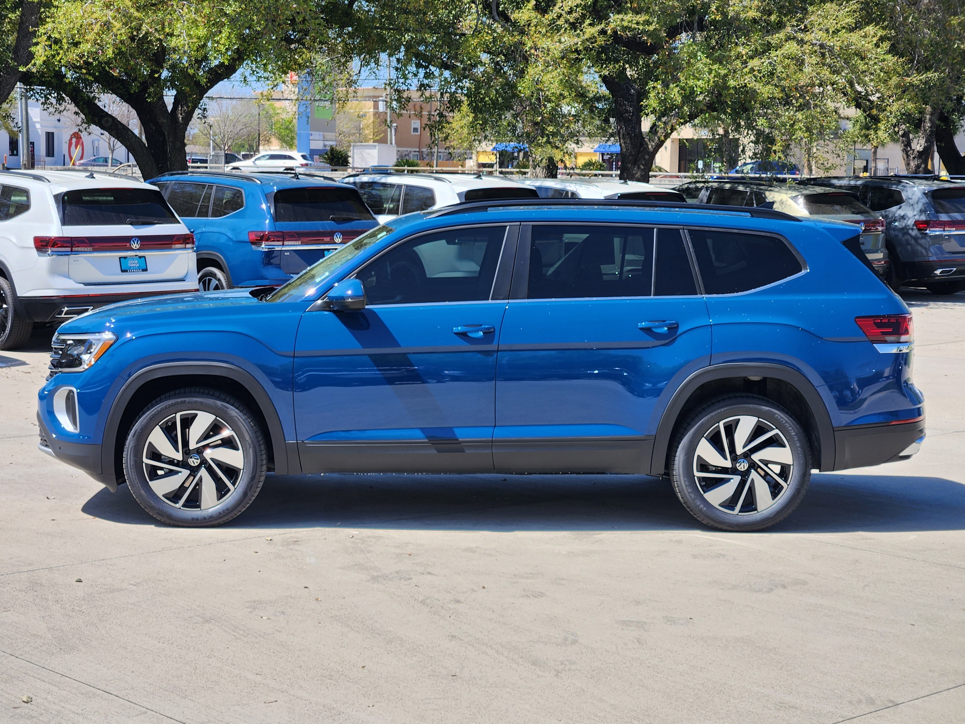 2026 Volkswagen Atlas 2.0T SE w/Technology