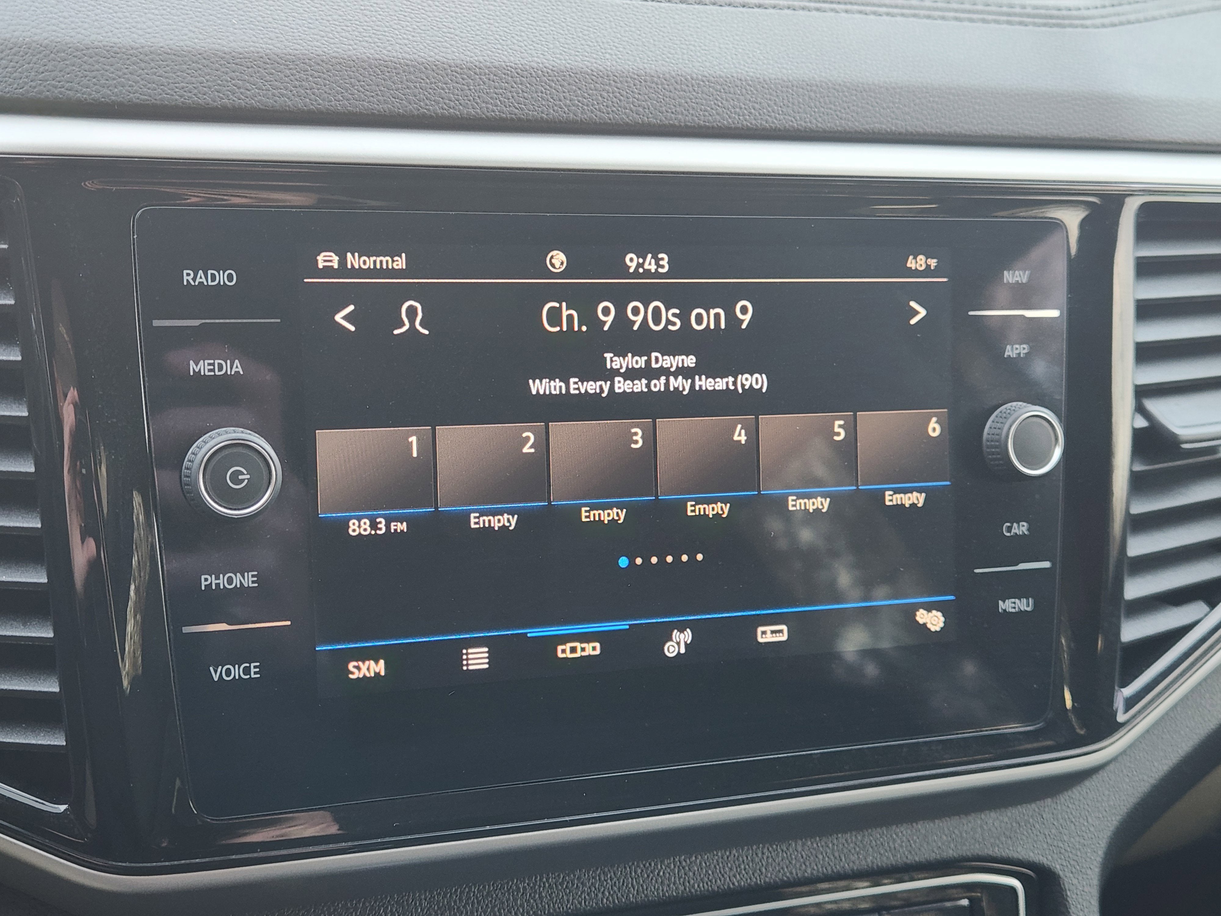 2023 Volkswagen Atlas Cross Sport 2.0T SEL R-Line Black