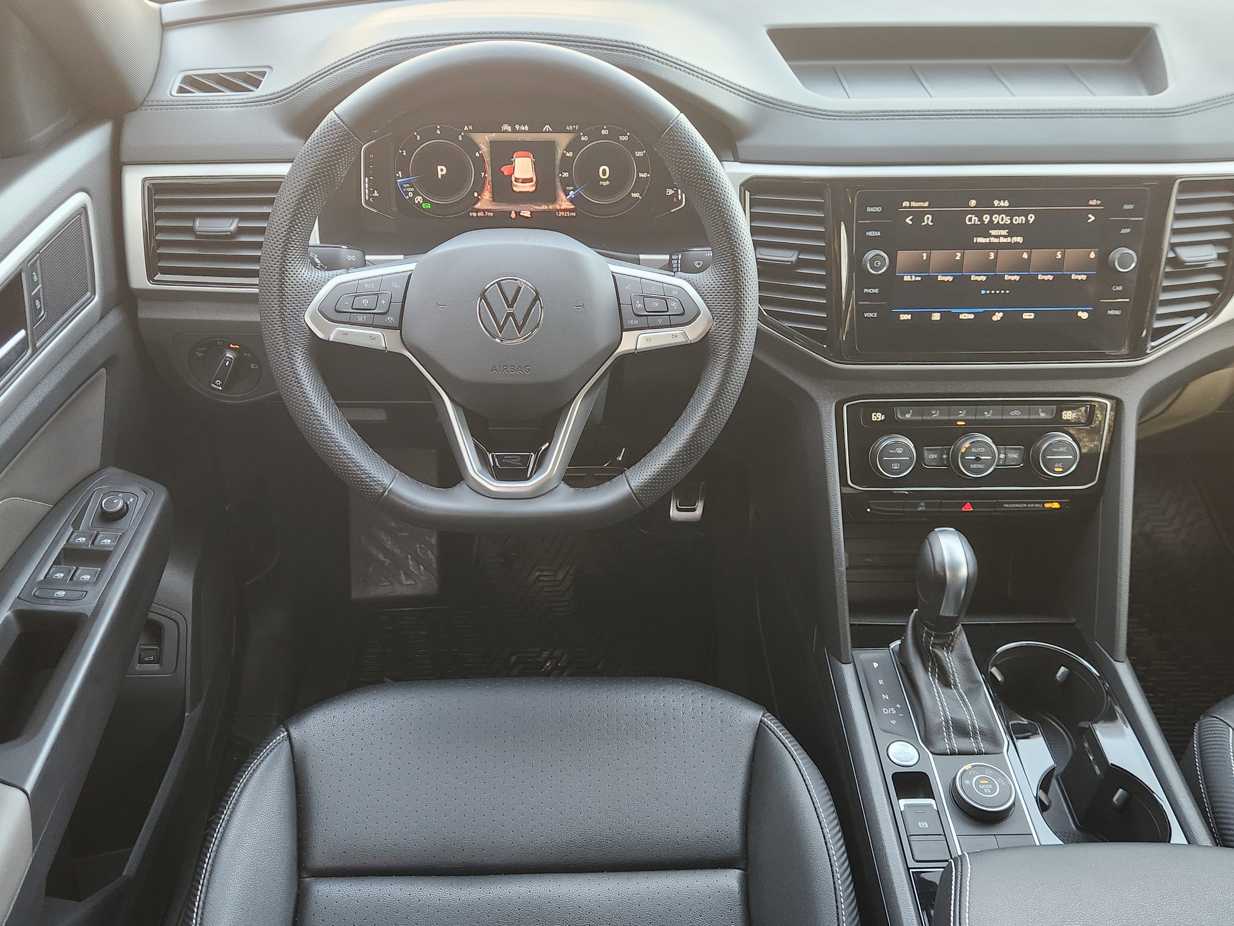 2023 Volkswagen Atlas Cross Sport 2.0T SEL R-Line Black