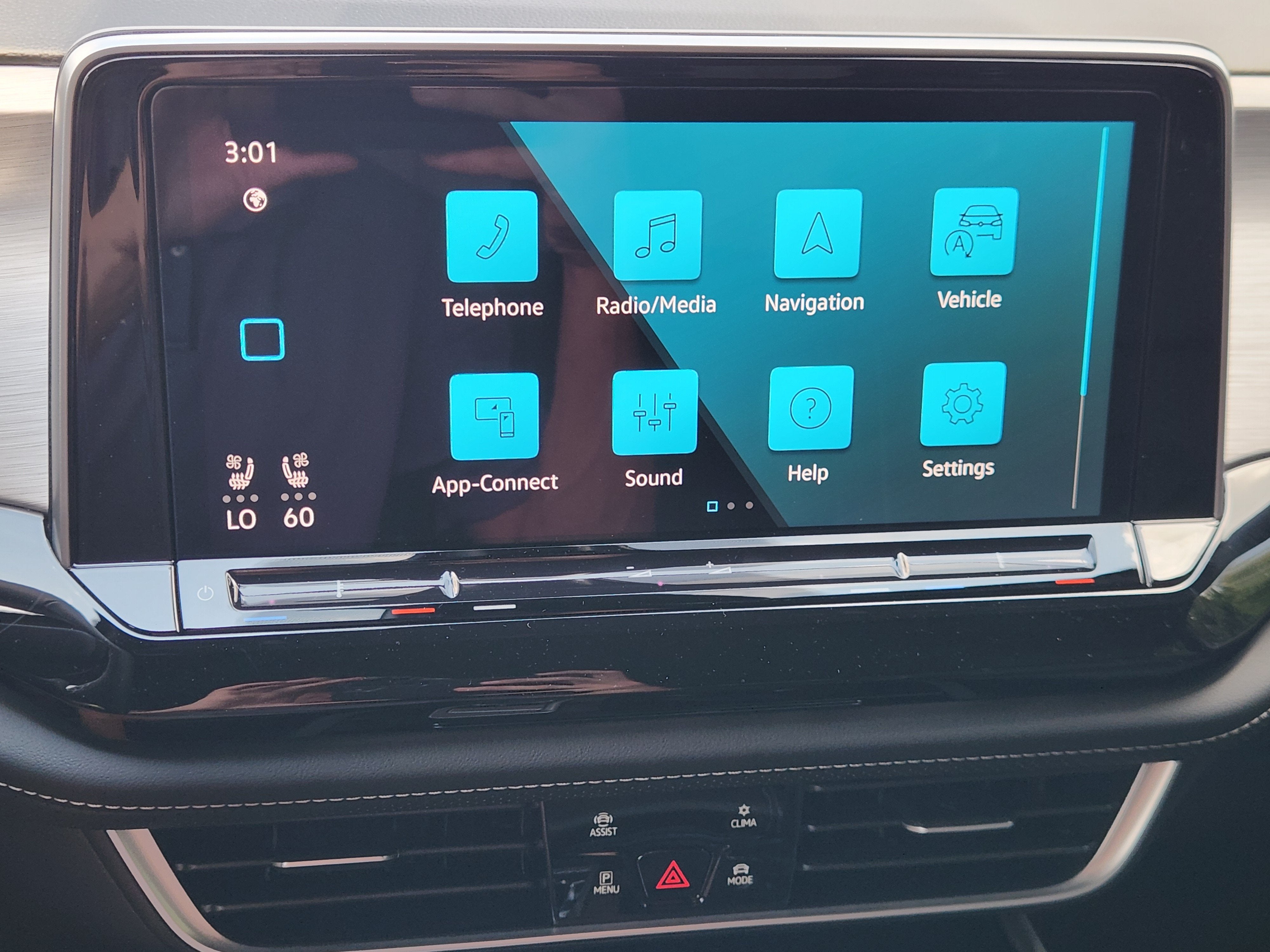 2026 Volkswagen Atlas Cross Sport 2.0T SE w/Technology