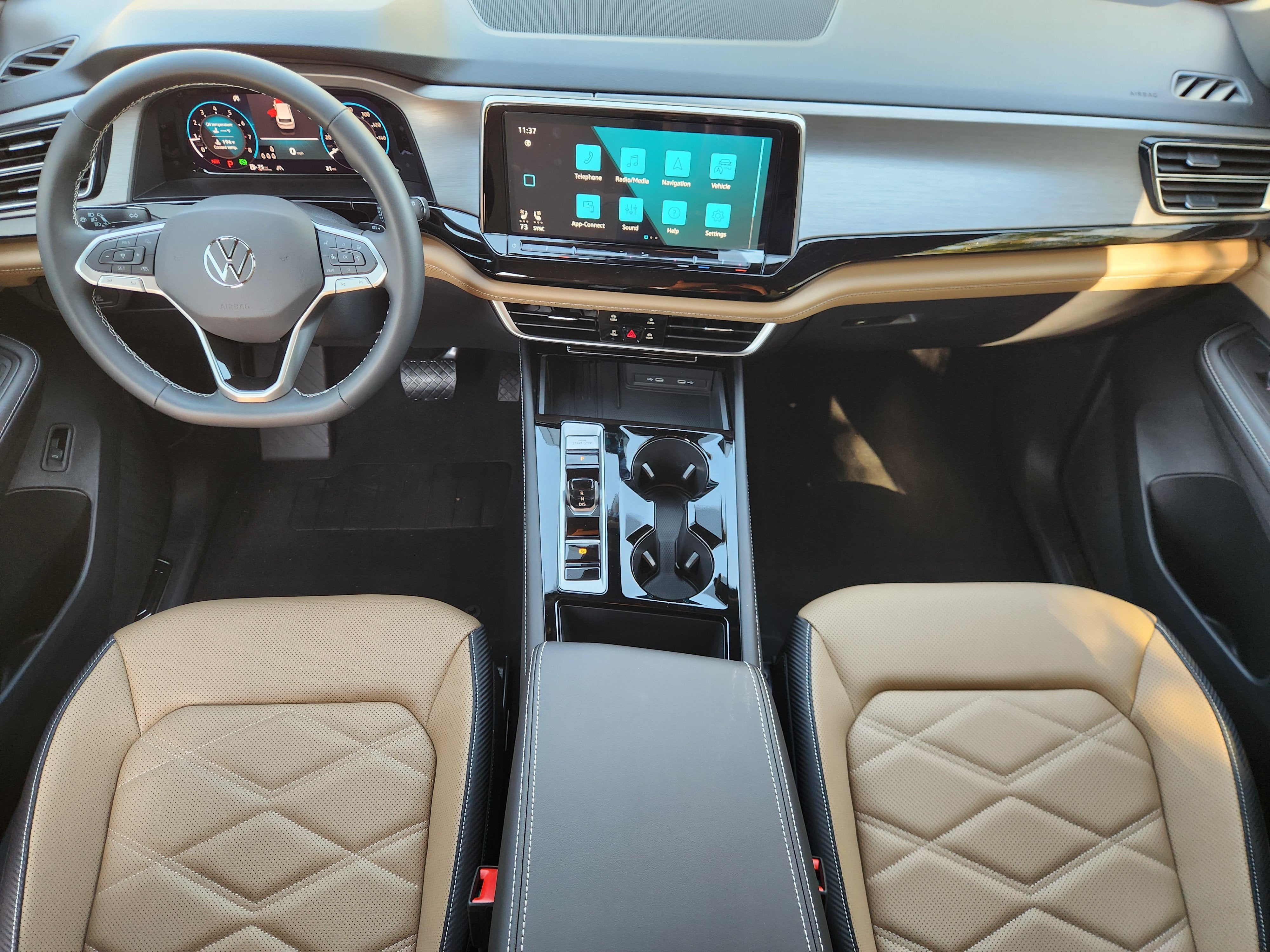 2026 Volkswagen Atlas Cross Sport 2.0T SE w/Technology