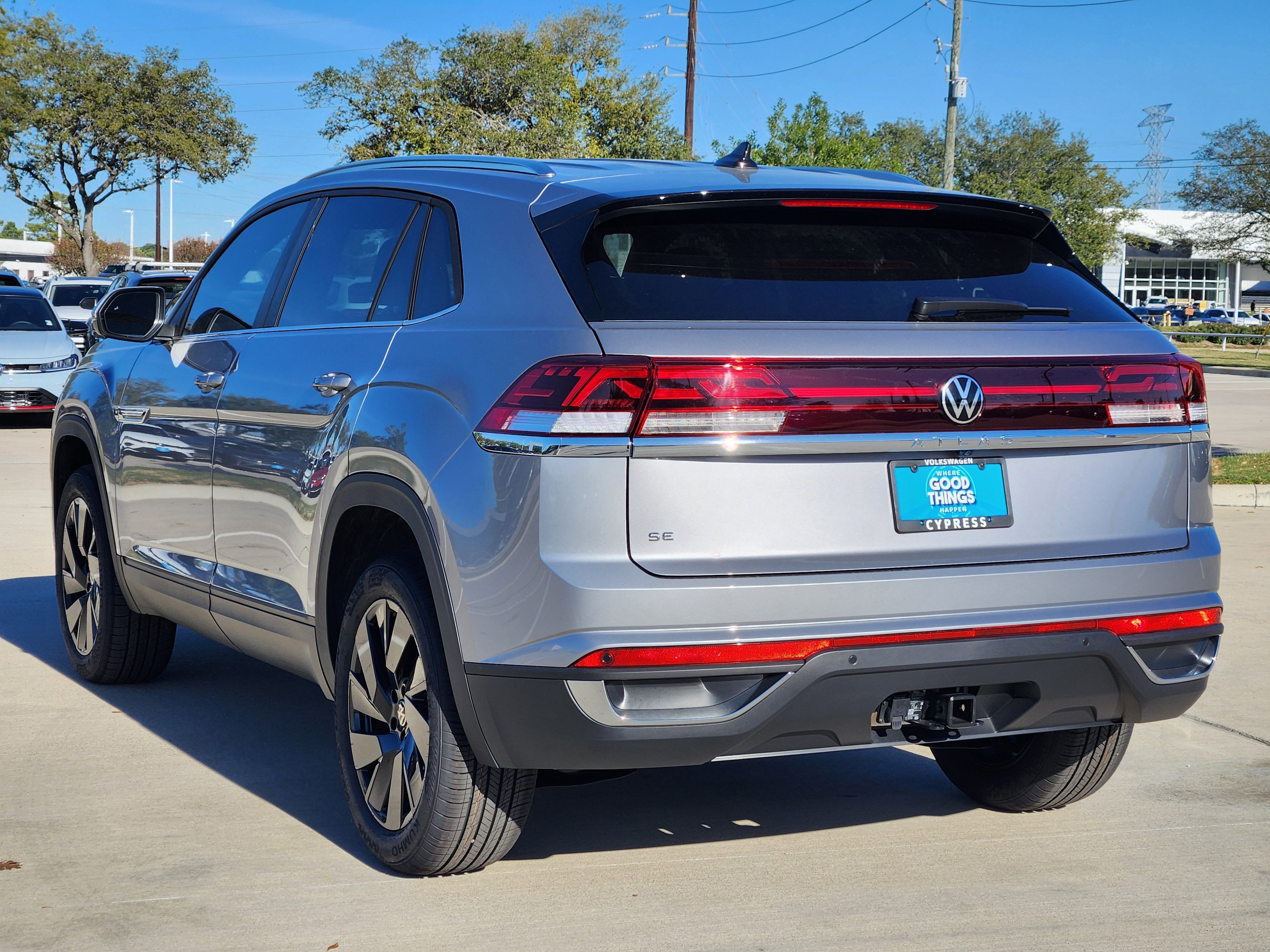 2026 Volkswagen Atlas Cross Sport 2.0T SE w/Technology