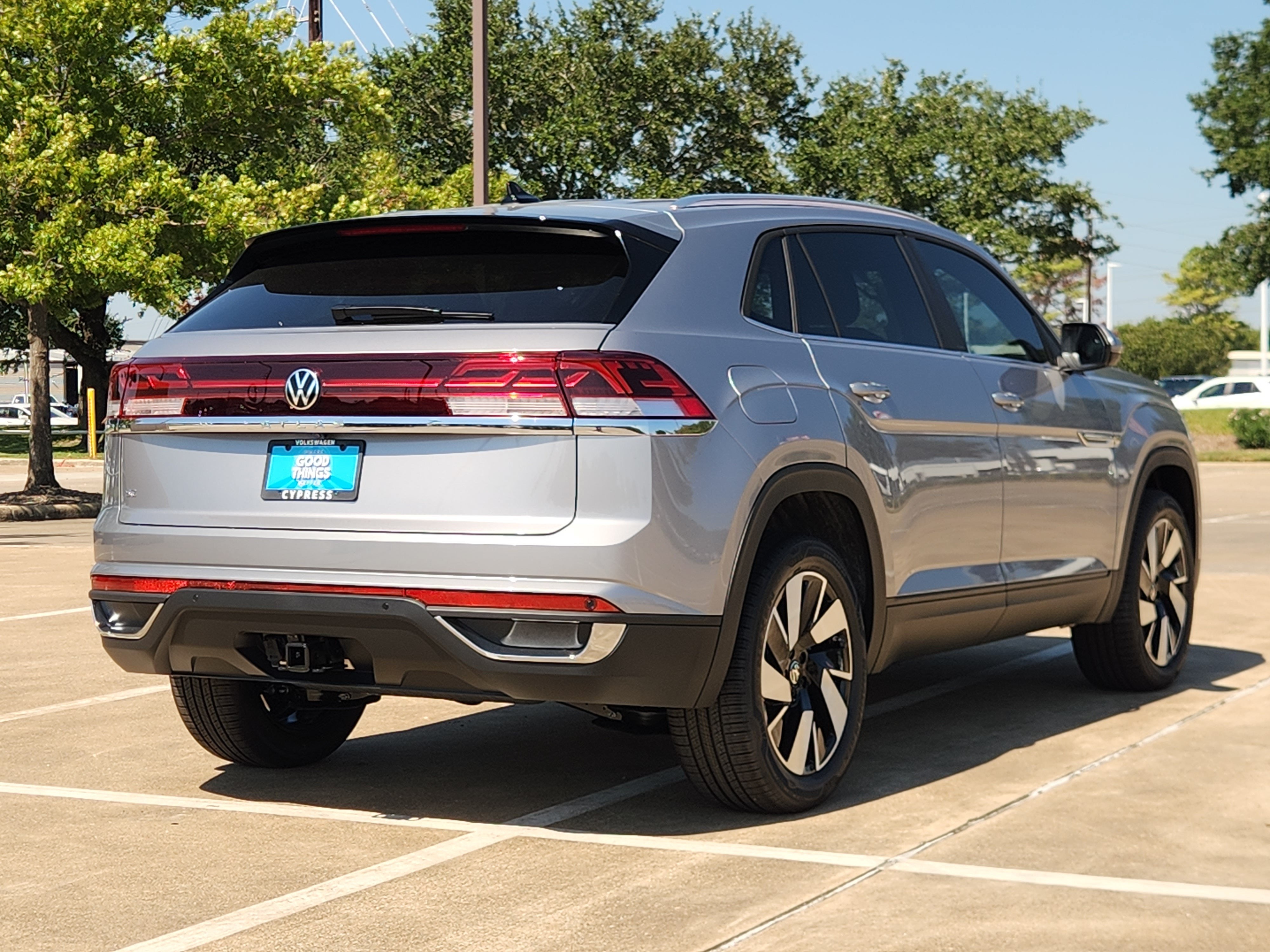 2026 Volkswagen Atlas Cross Sport 2.0T SE w/Technology
