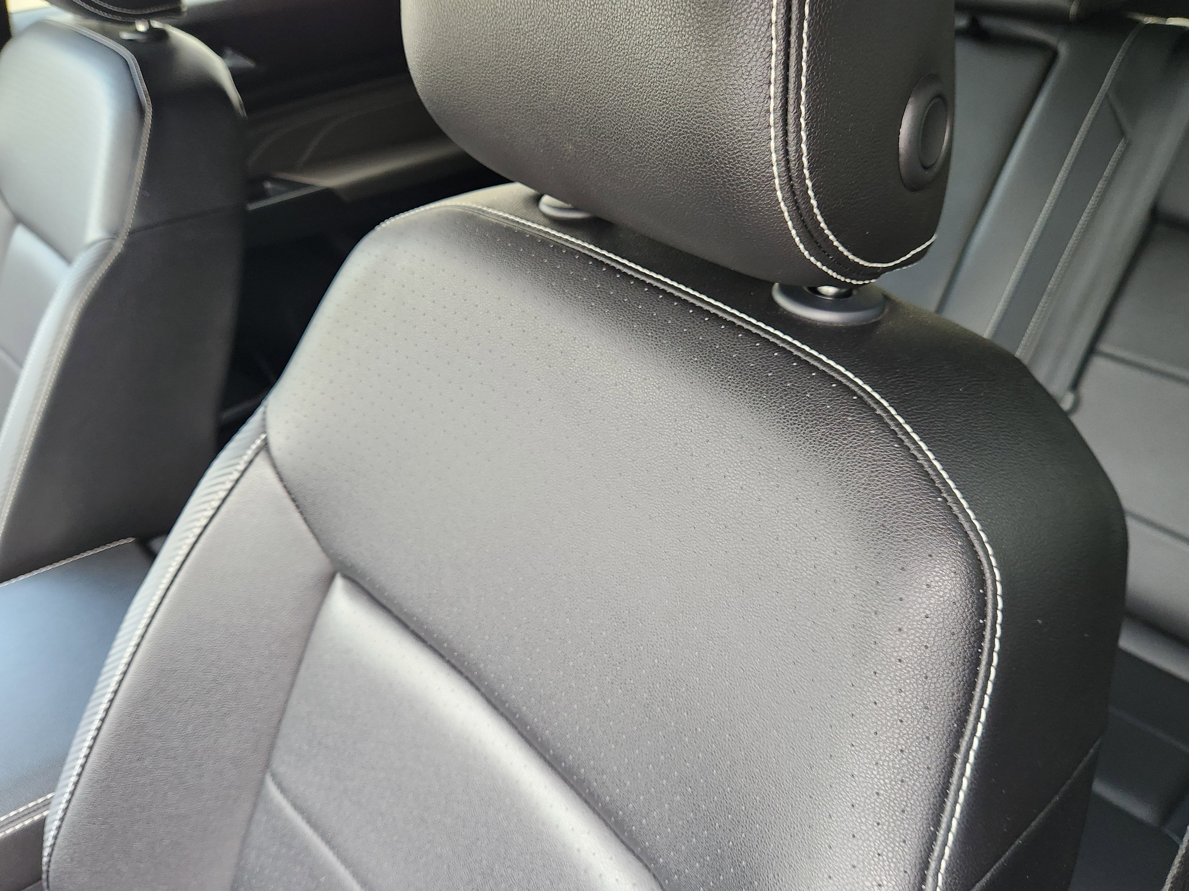 2023 Volkswagen Atlas Cross Sport 2.0T SE w/Technology