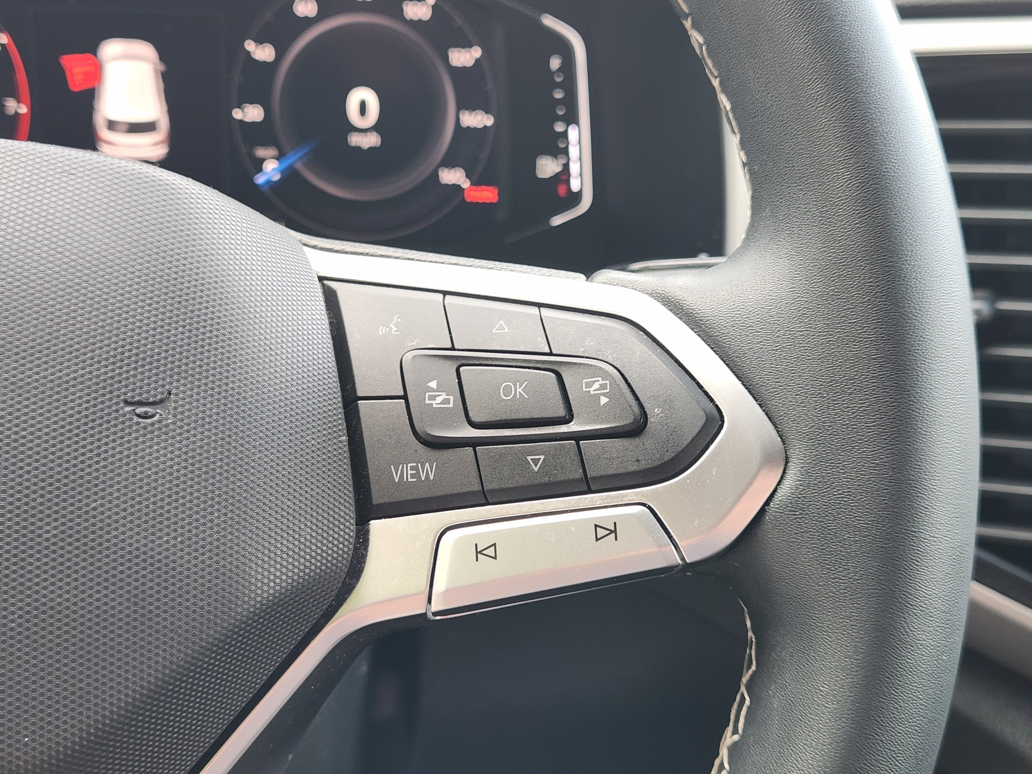 2023 Volkswagen Atlas Cross Sport 2.0T SE w/Technology